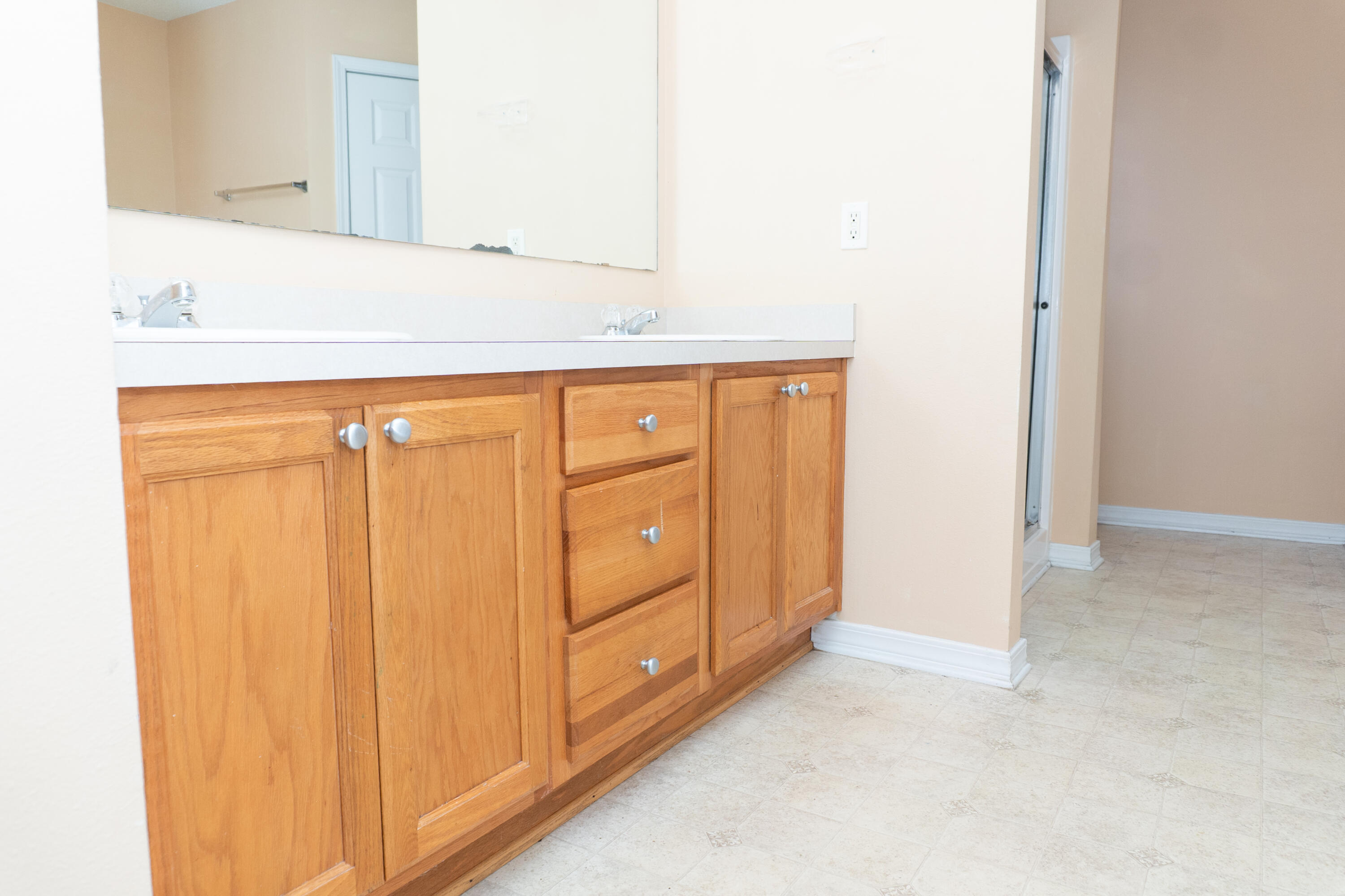 COUNTRYVIEW ESTATES 10TH ADDN - Residential Lease