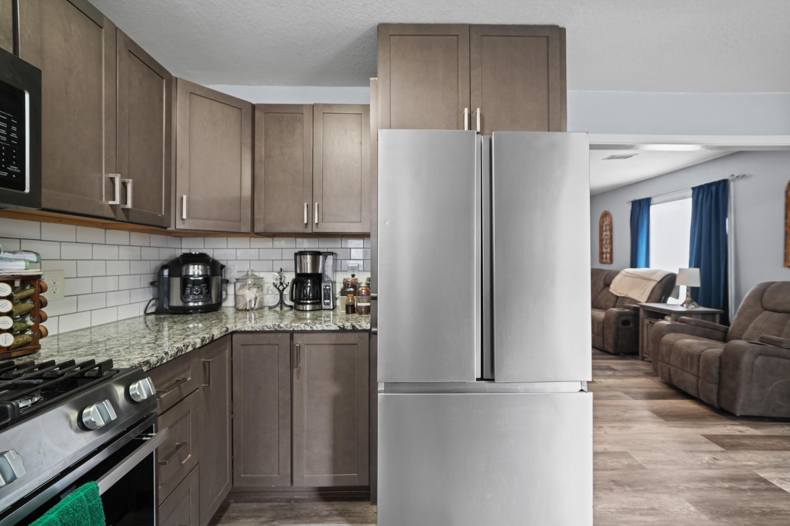 COM SE COR OF GOVT LOT 2 W 963.6FT N 612.11FT TO POB N84 DEG W 116.98FT N 53.54FT S84 DEG E 118.3F - Residential