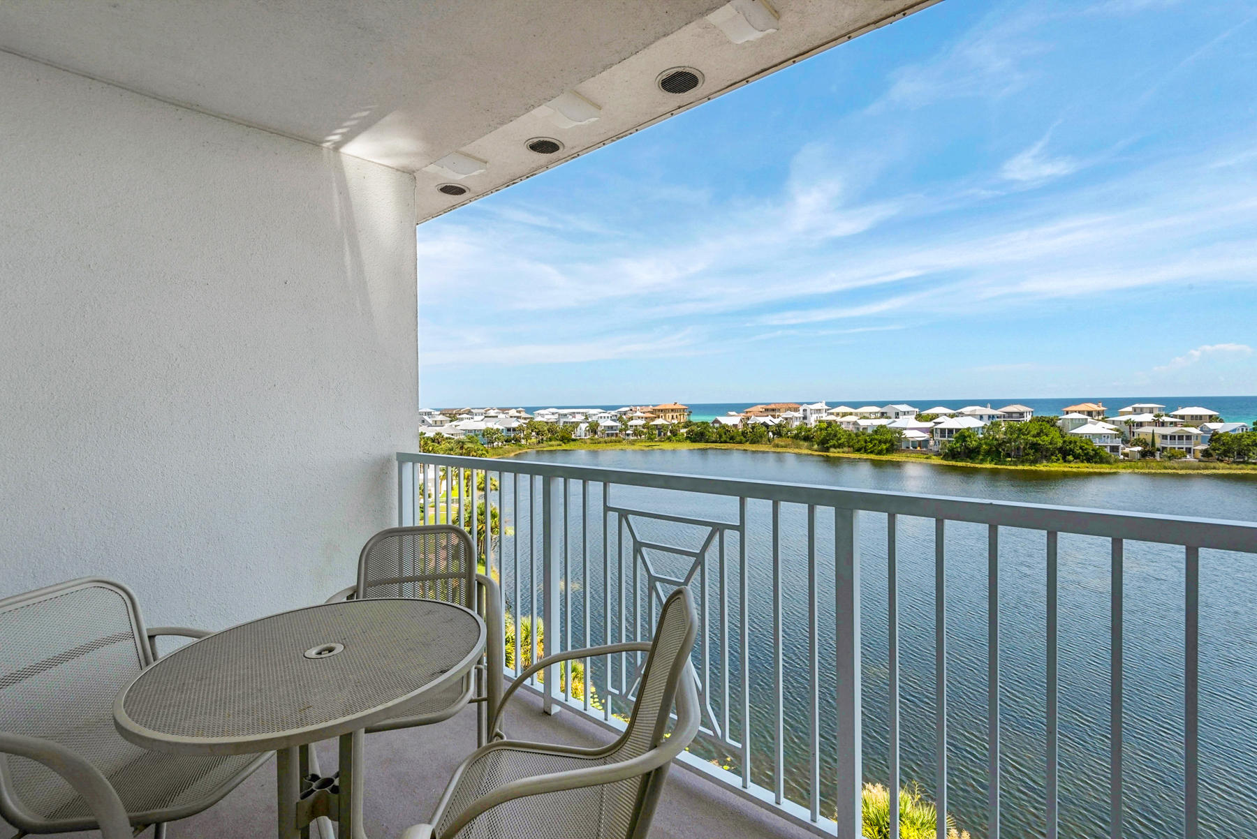 Carillon Beach Inn - Residential