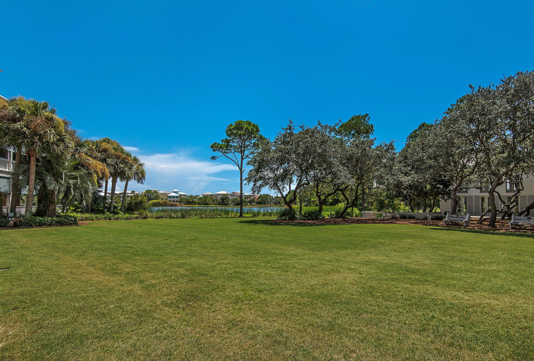Carillon Beach Inn - Residential