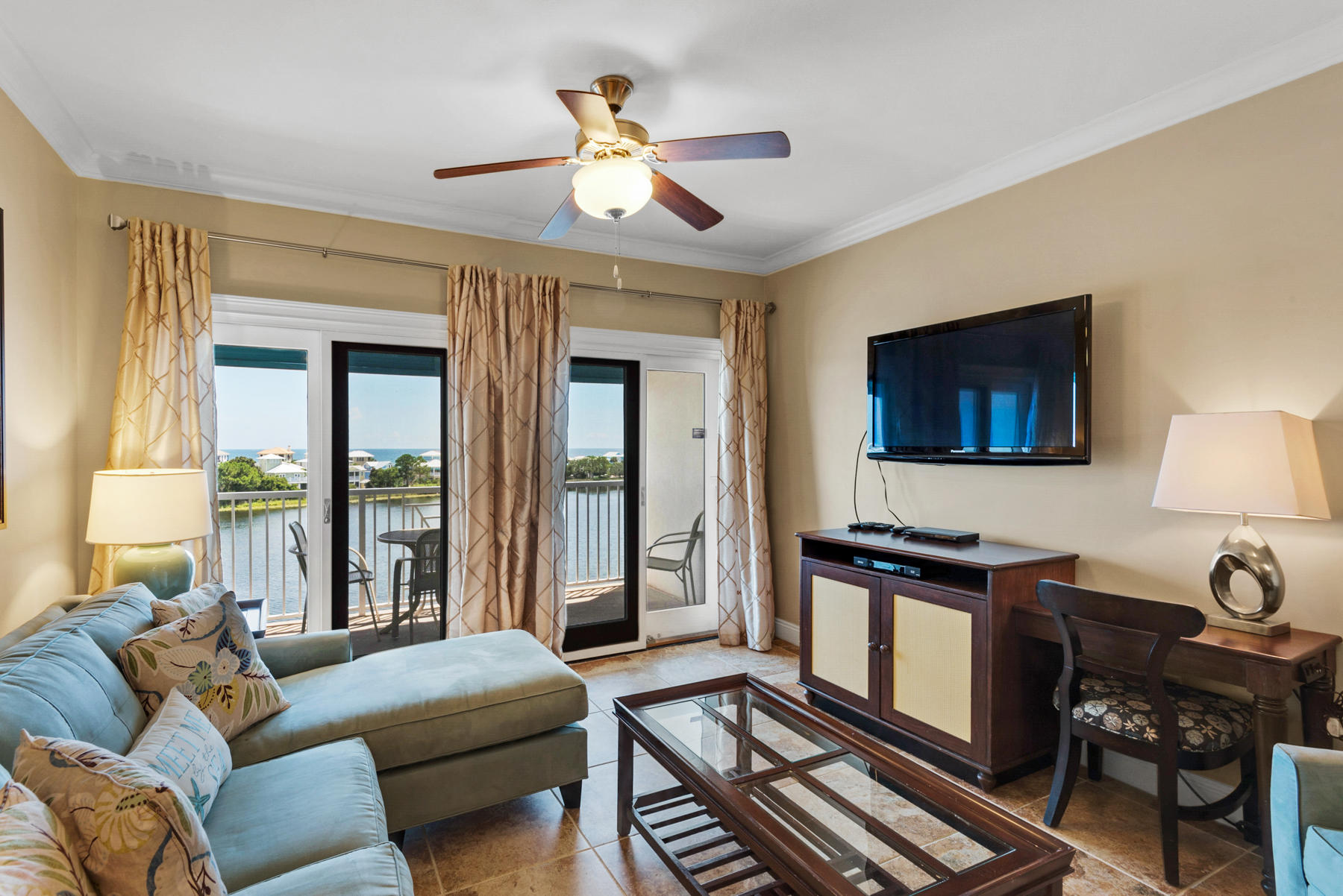 Carillon Beach Inn - Residential