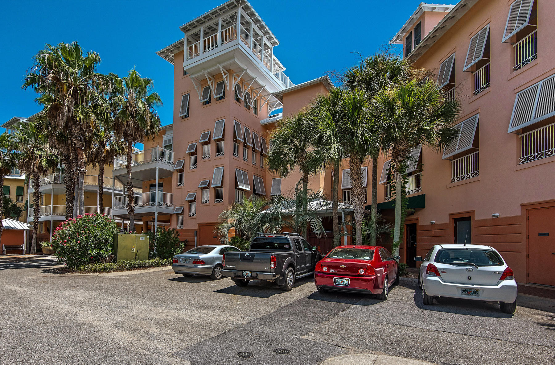 Carillon Beach Inn - Residential