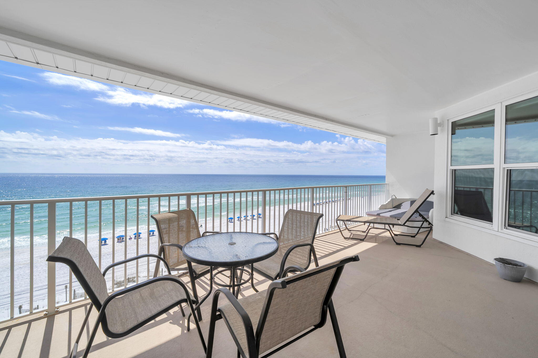 The Palms Condo - Residential