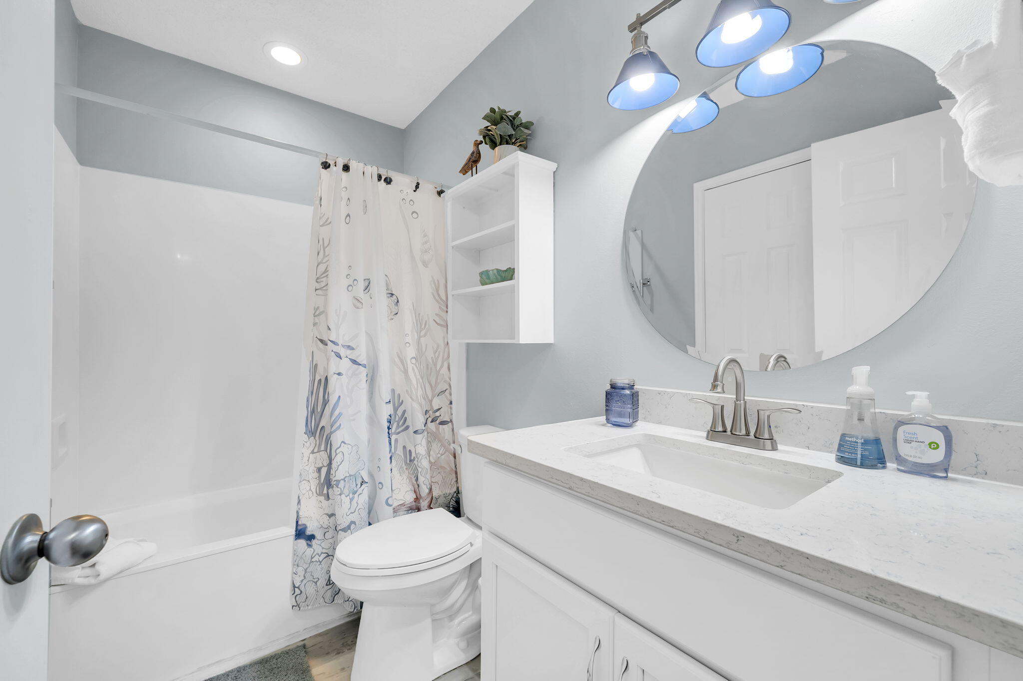 The Palms Condo - Residential