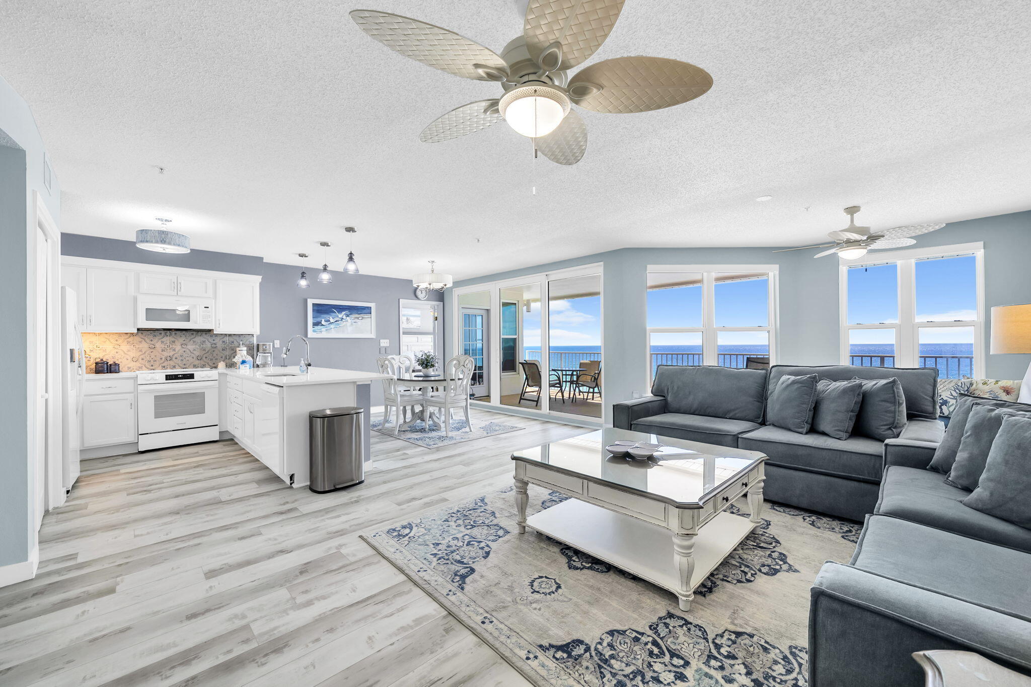 The Palms Condo - Residential