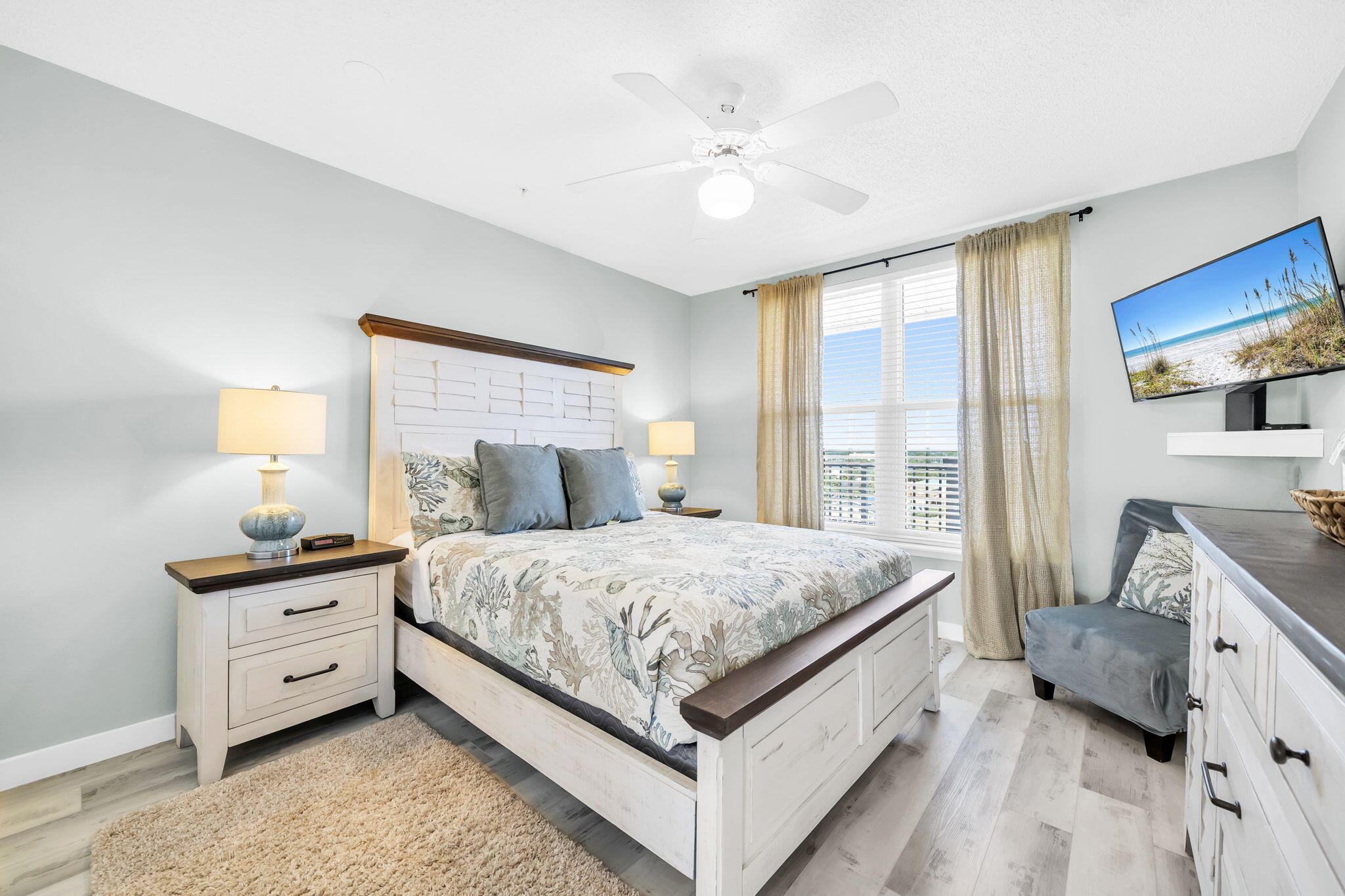 The Palms Condo - Residential