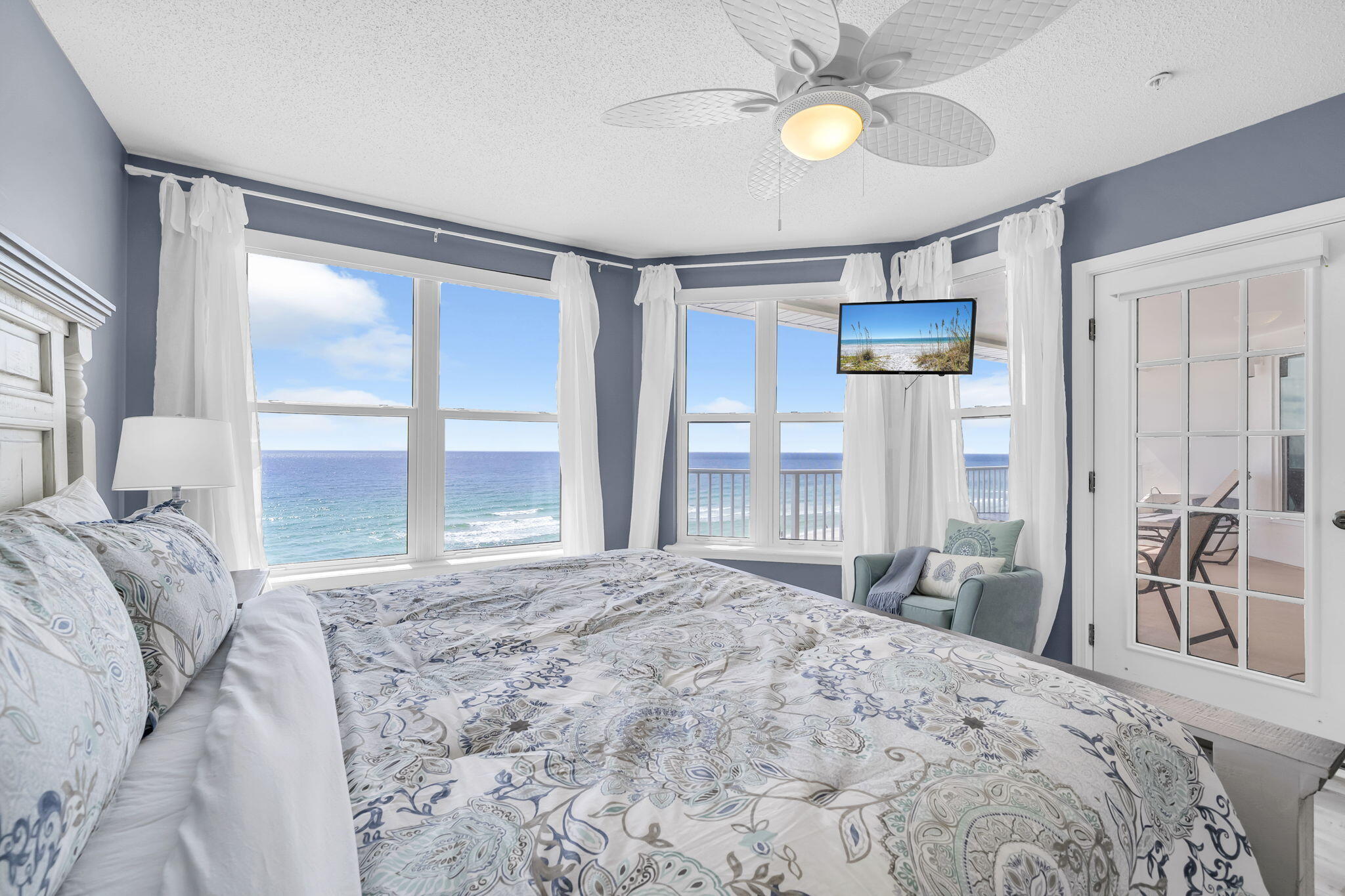 The Palms Condo - Residential