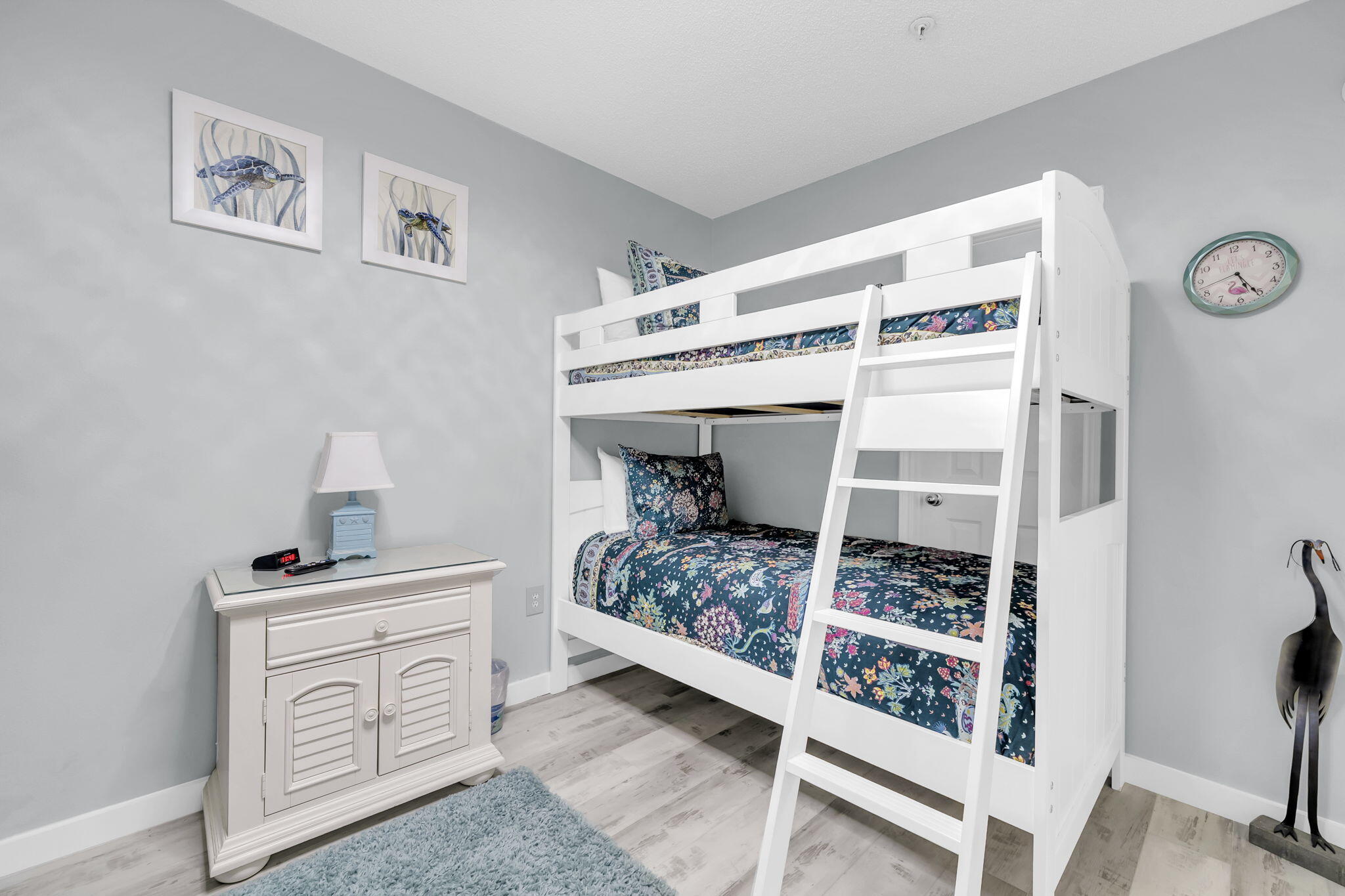 The Palms Condo - Residential