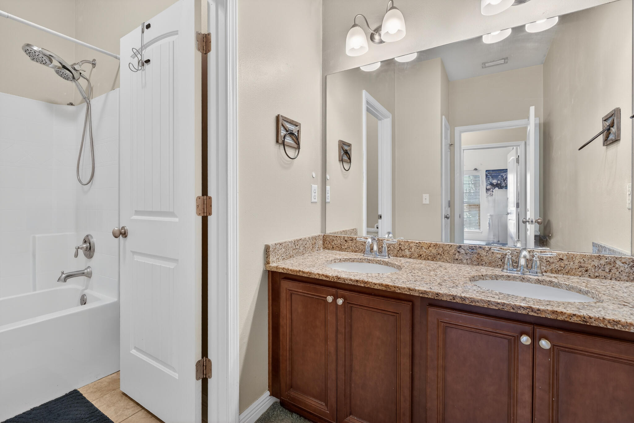 REDSTONE COMMONS - Residential