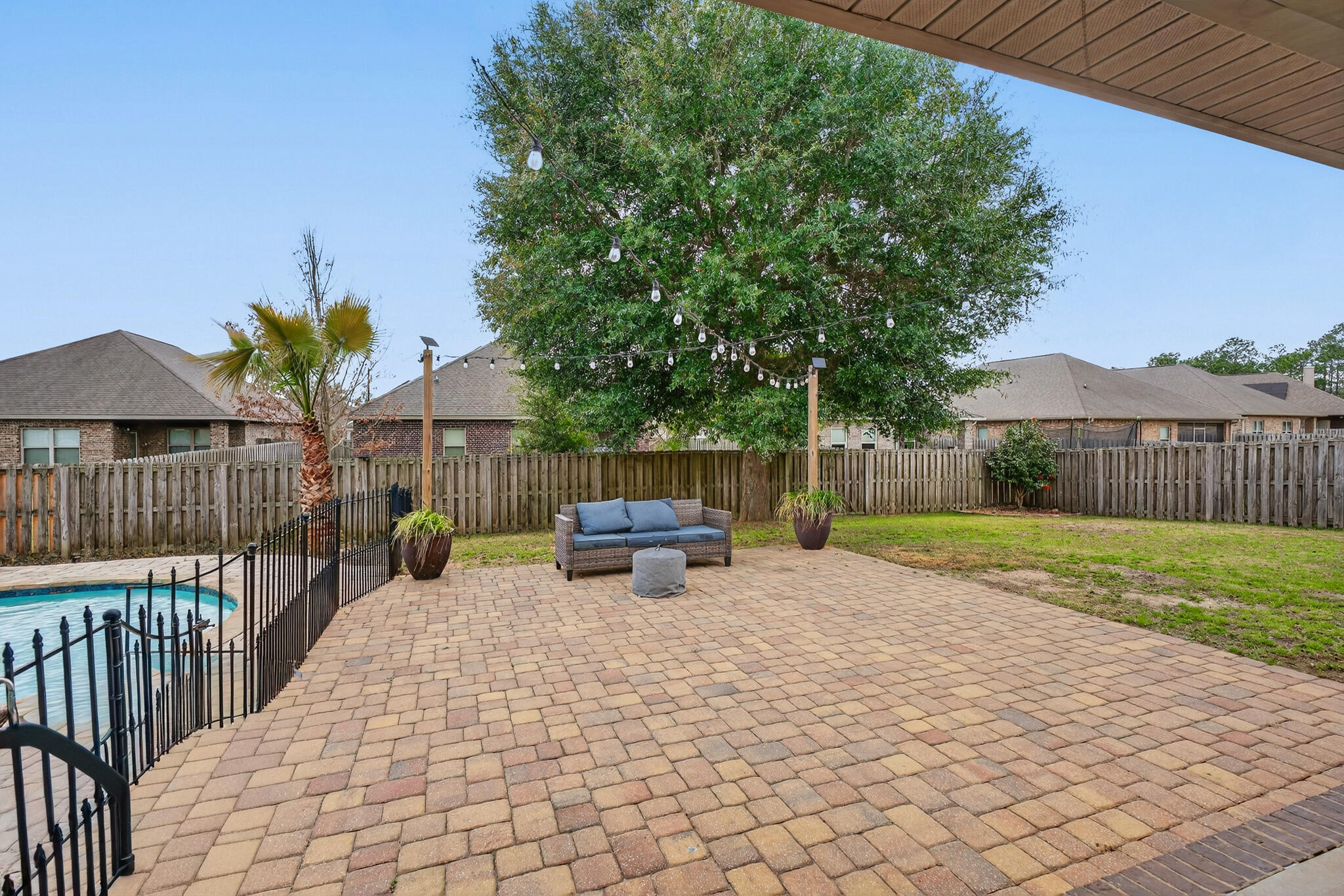 REDSTONE COMMONS - Residential