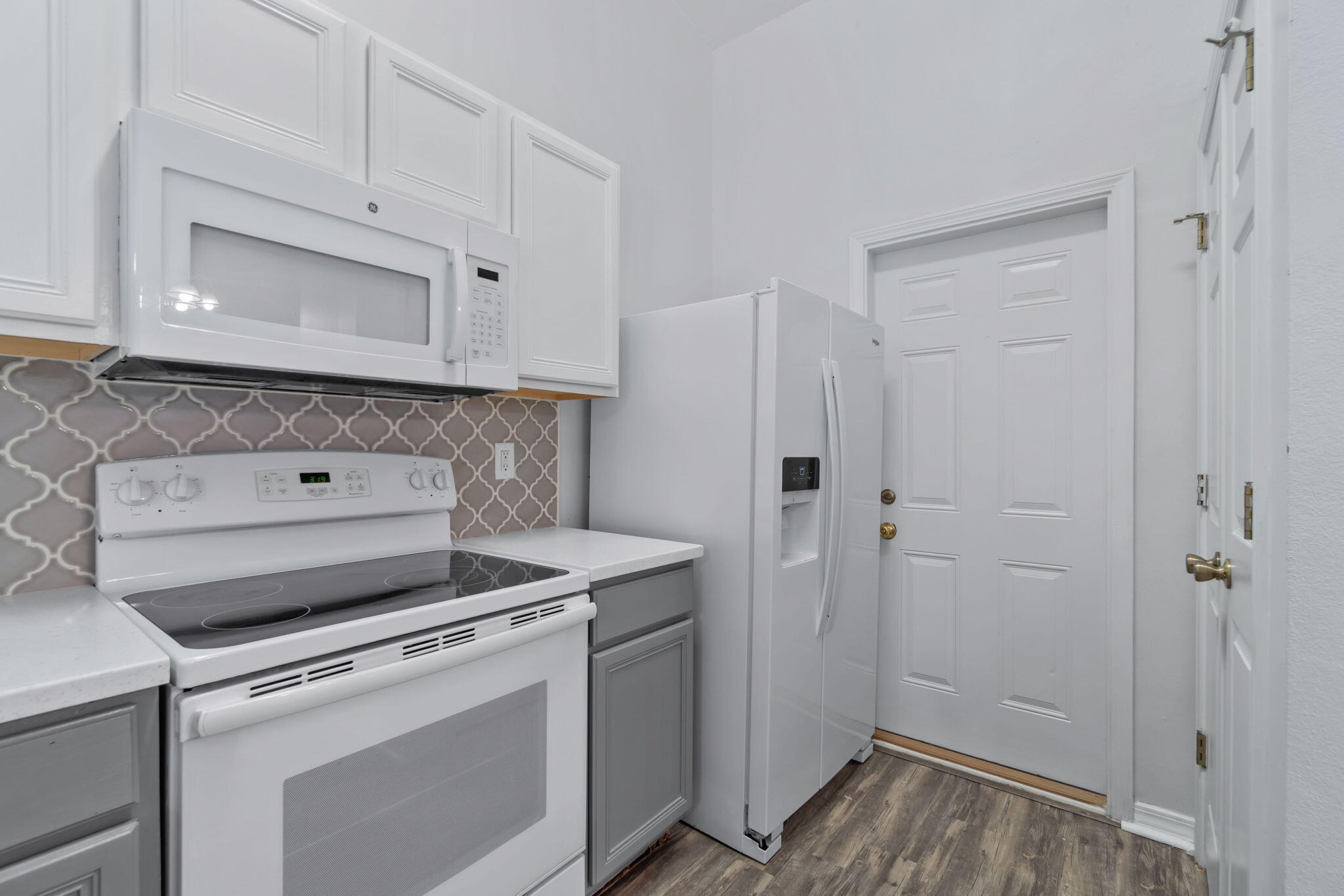 RIDGE CREST PH II - Residential