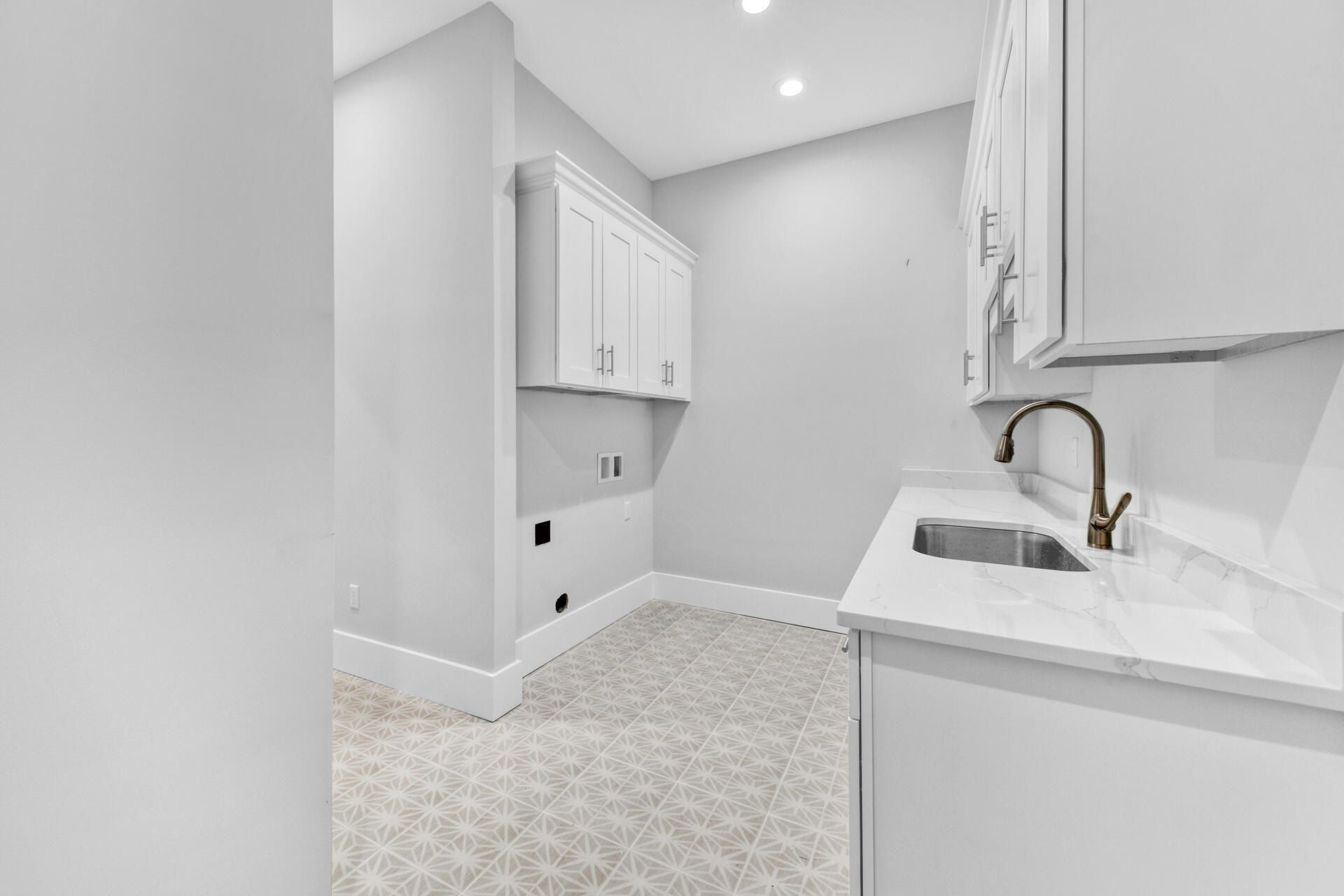 BEACH HIGHLAND 1ST ADD - Residential