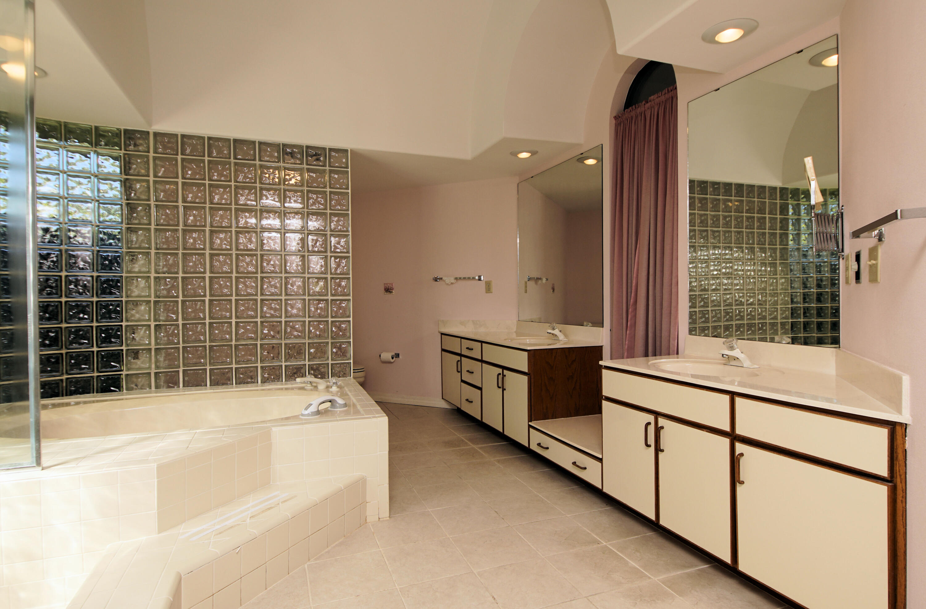 SOUTHWIND PH 4 - Residential