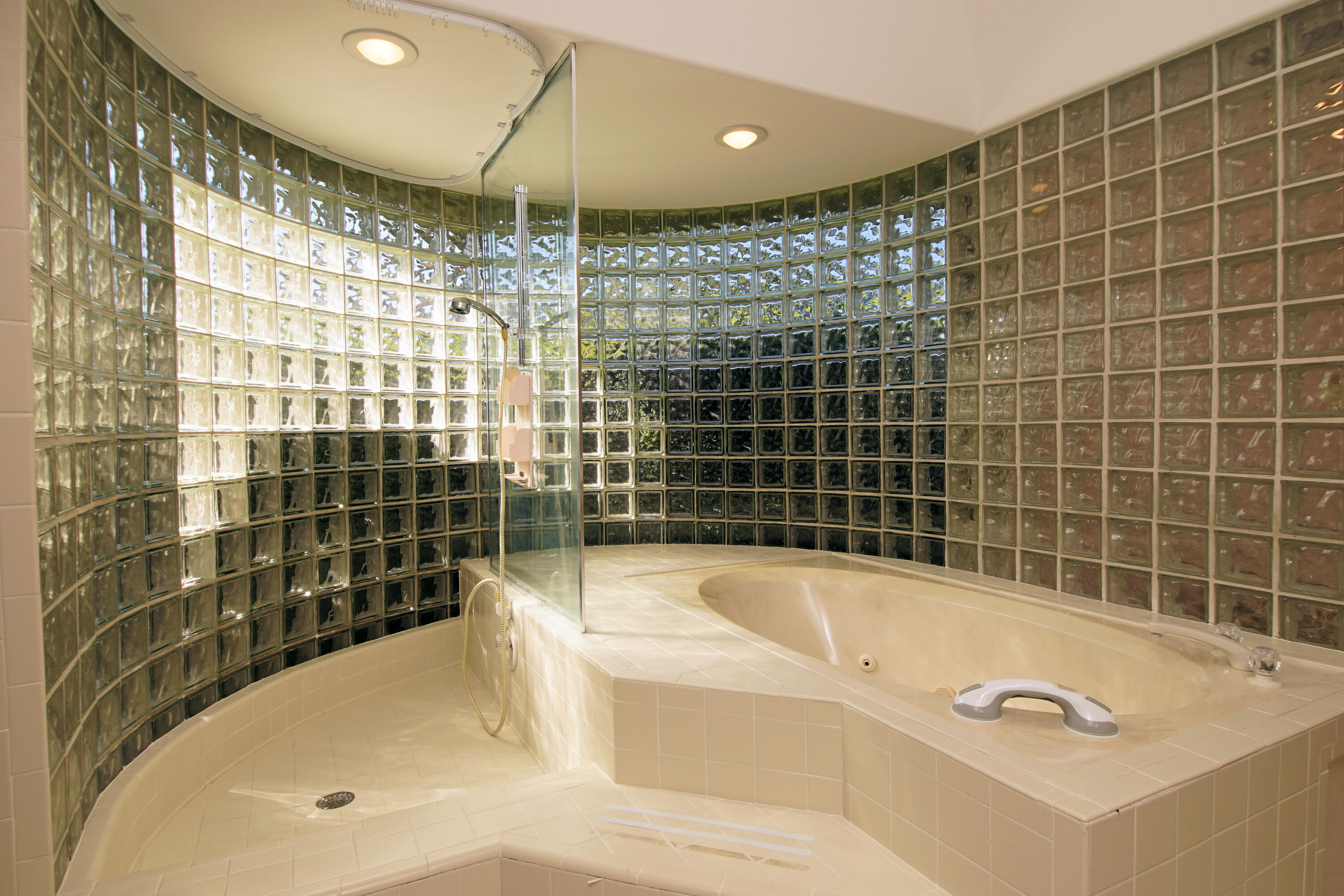 SOUTHWIND PH 4 - Residential