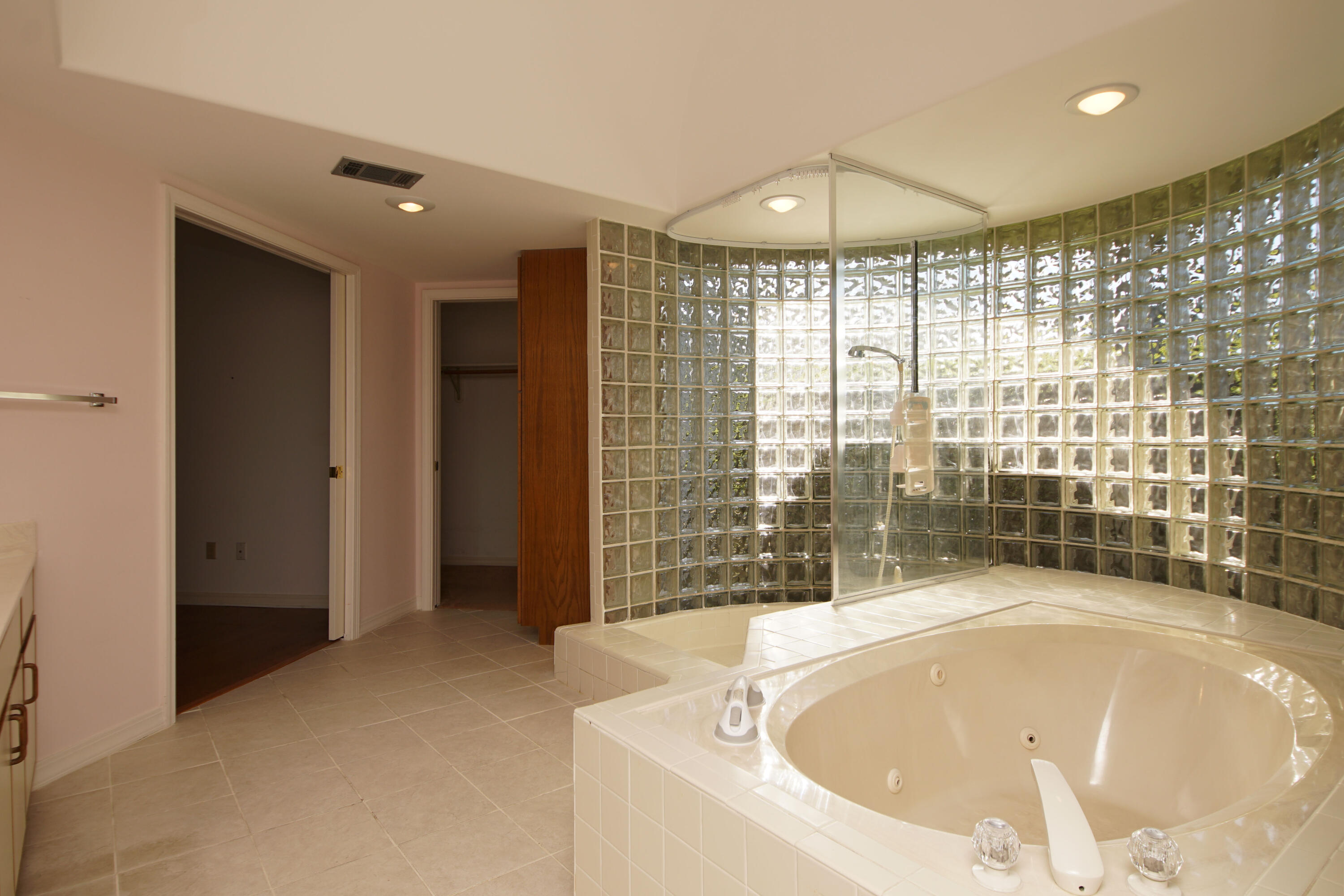 SOUTHWIND PH 4 - Residential