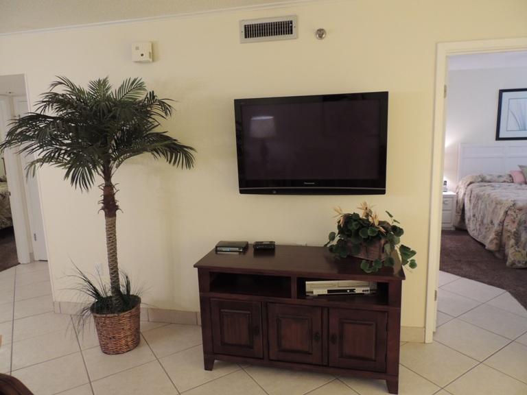 ISLANDER CONDO PH 2 - Residential