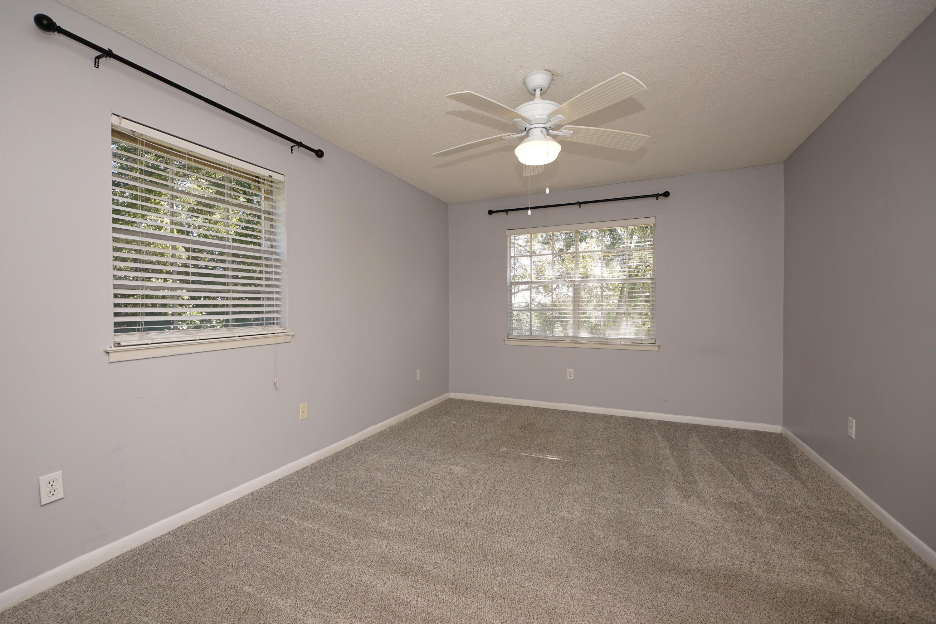 Country Club Condos - Residential Lease