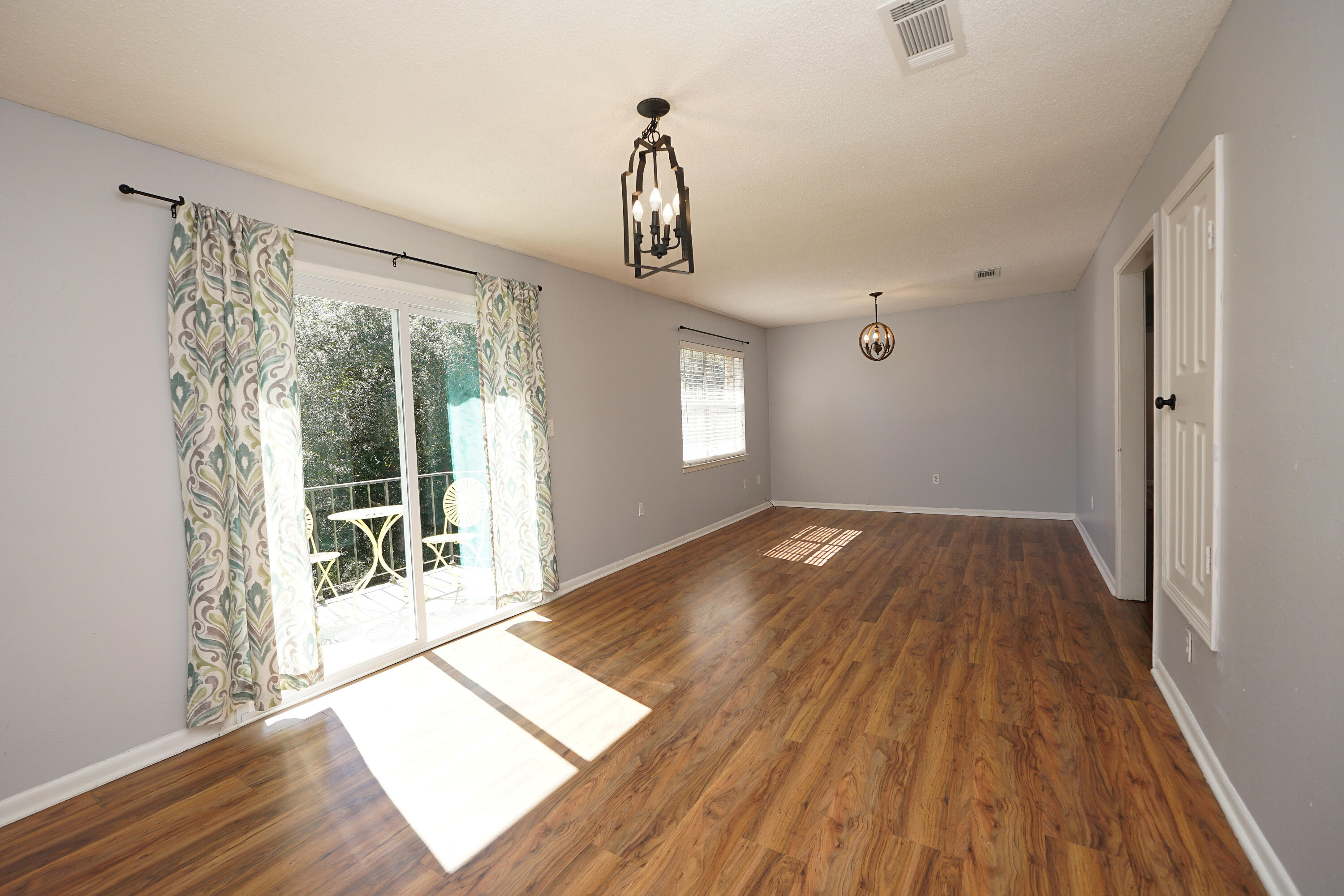 Country Club Condos - Residential Lease