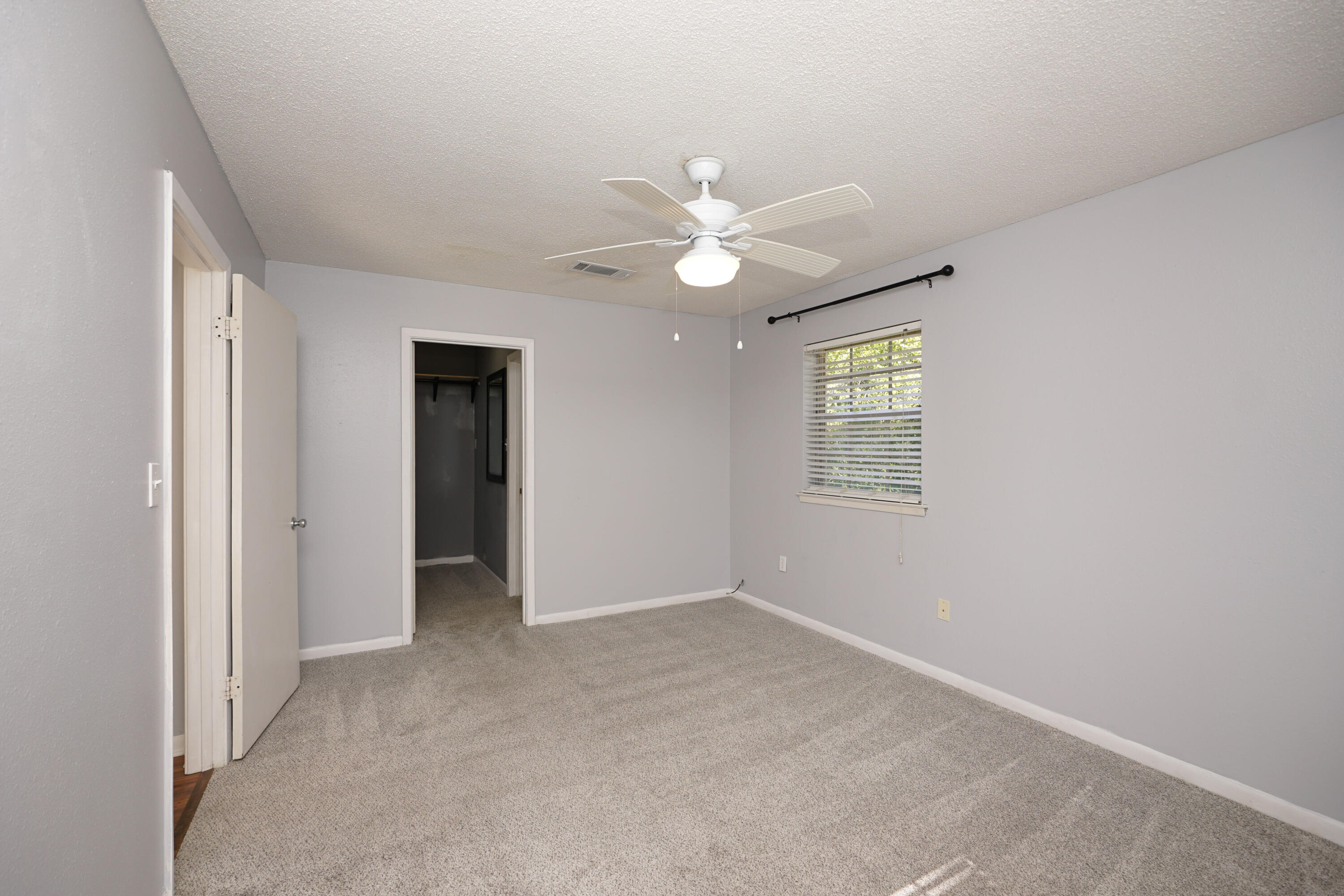 Country Club Condos - Residential Lease