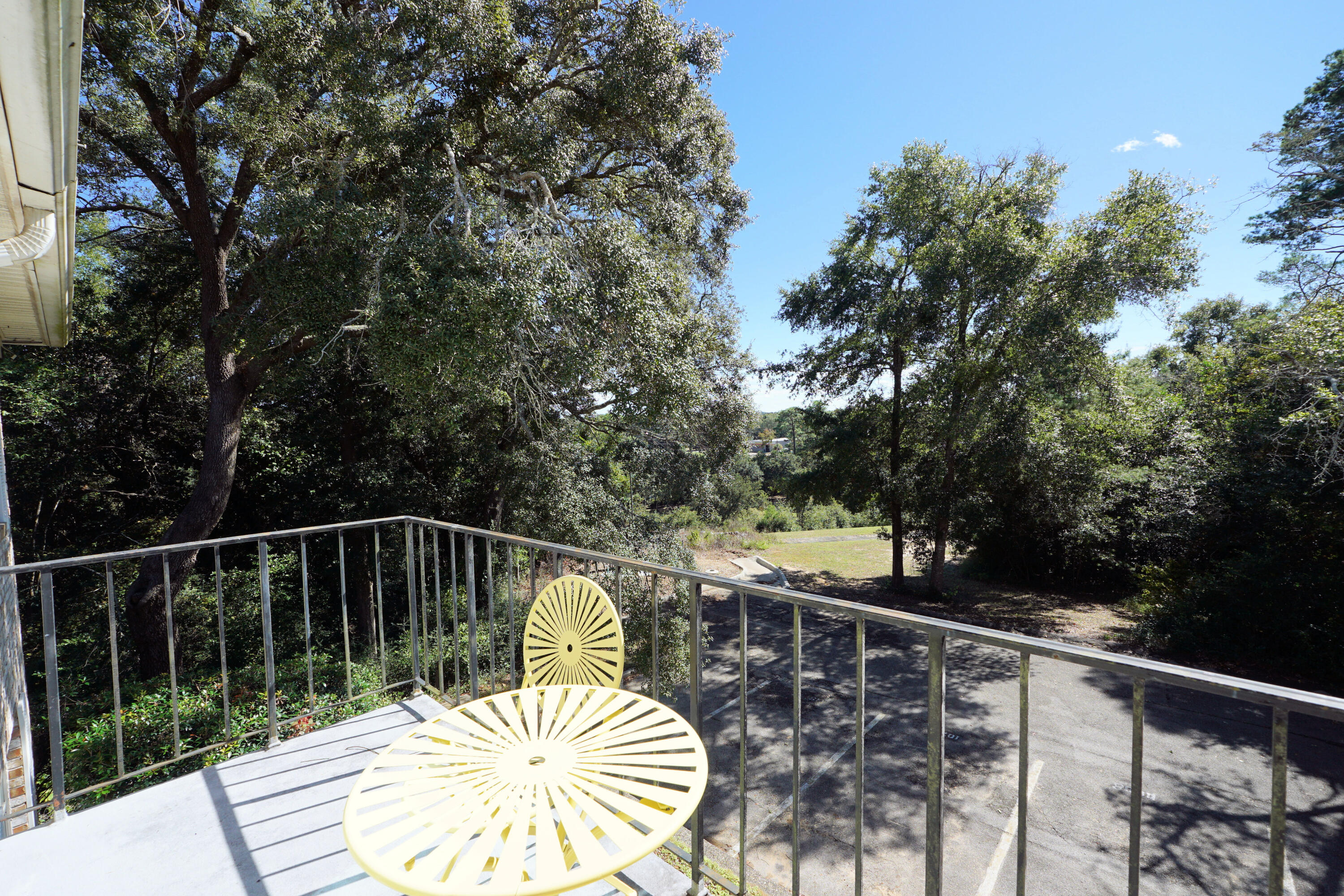 Country Club Condos - Residential Lease