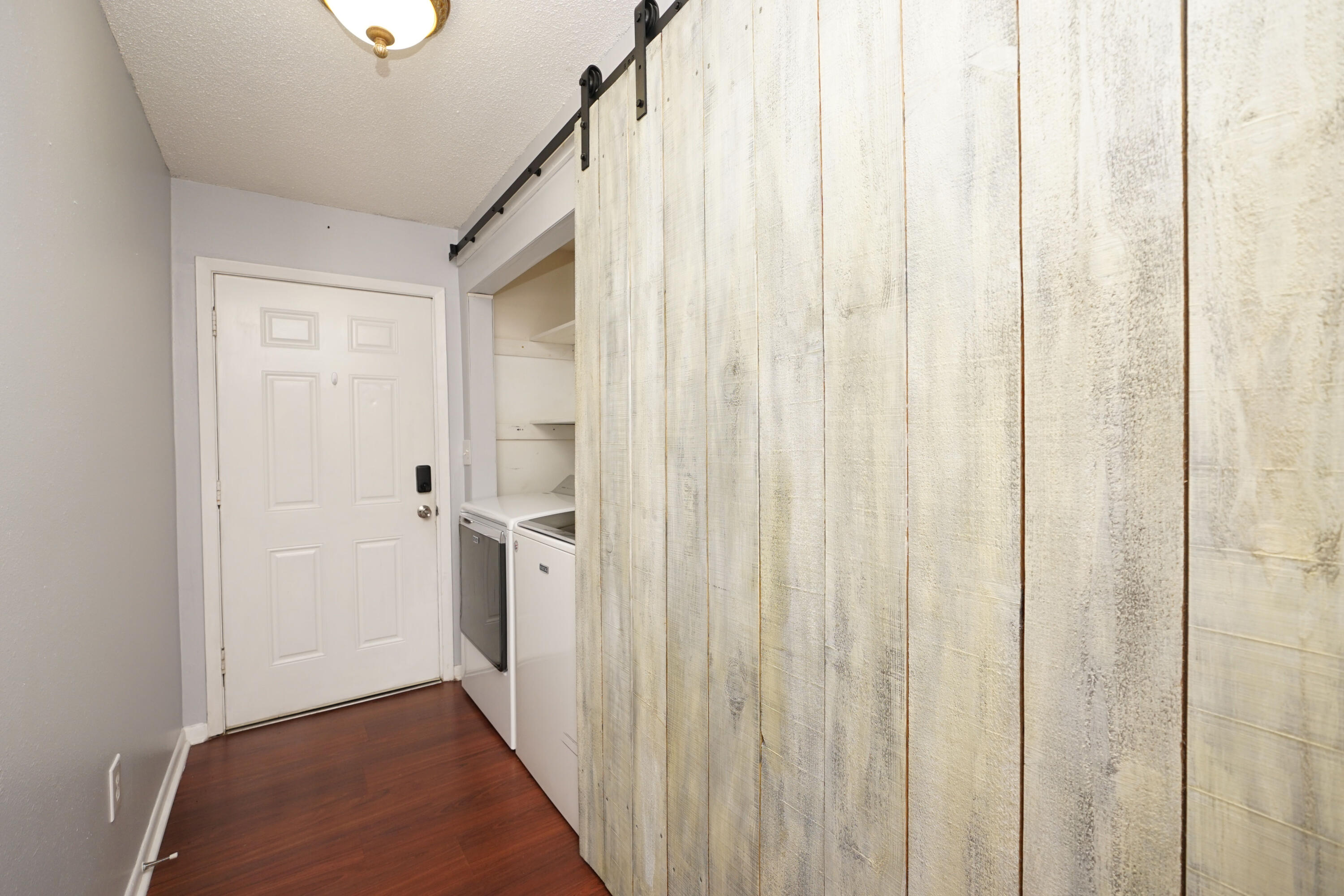 Country Club Condos - Residential Lease