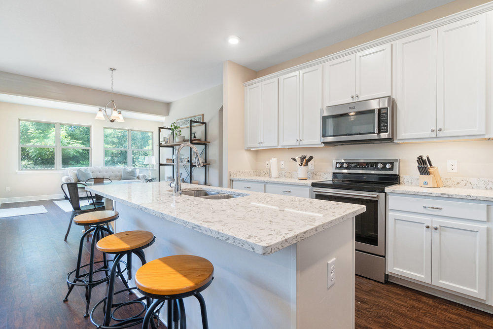 PELICAN BAY - Residential