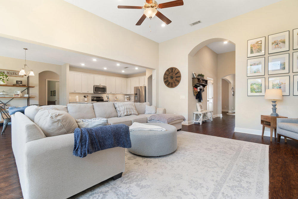 PELICAN BAY - Residential