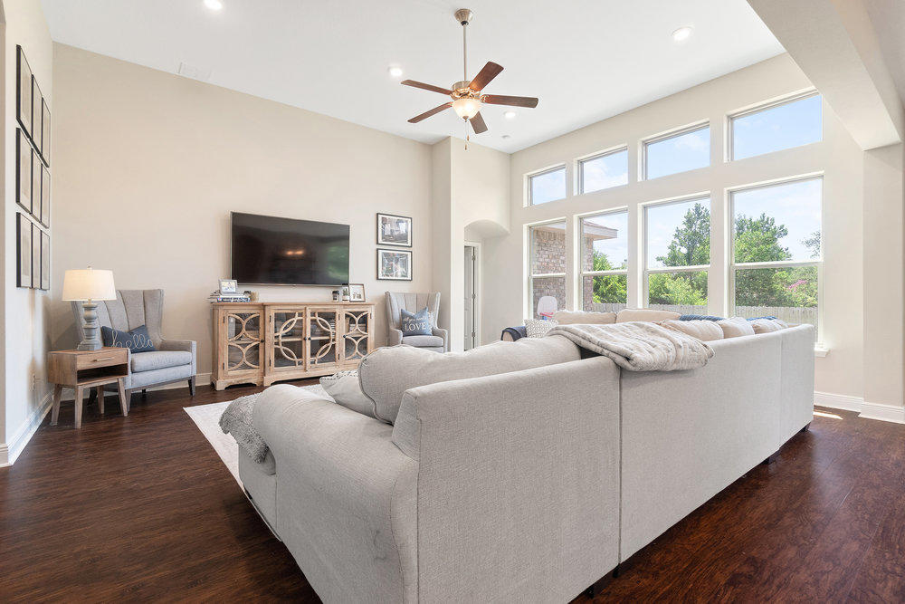 PELICAN BAY - Residential