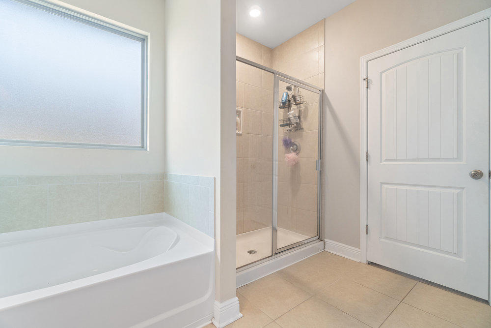 PELICAN BAY - Residential