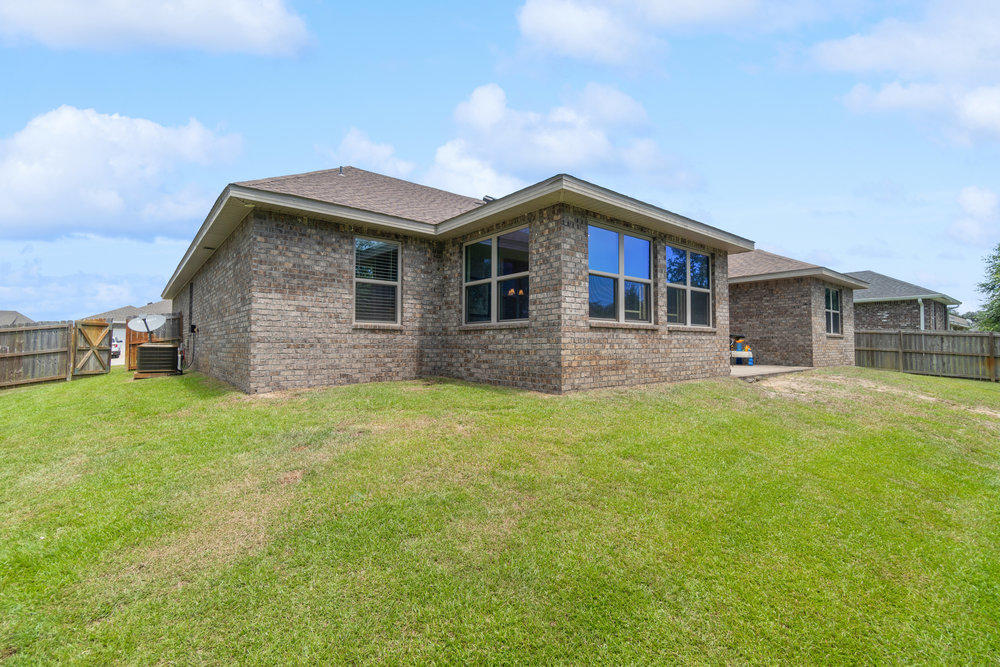 PELICAN BAY - Residential