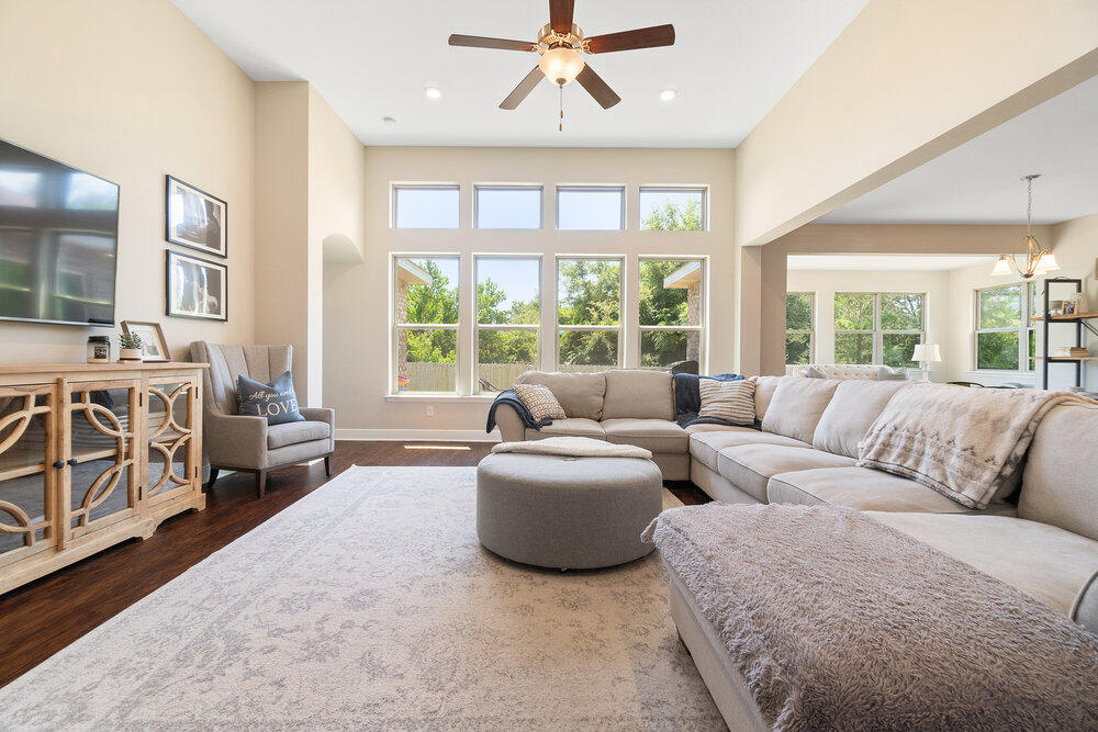 PELICAN BAY - Residential