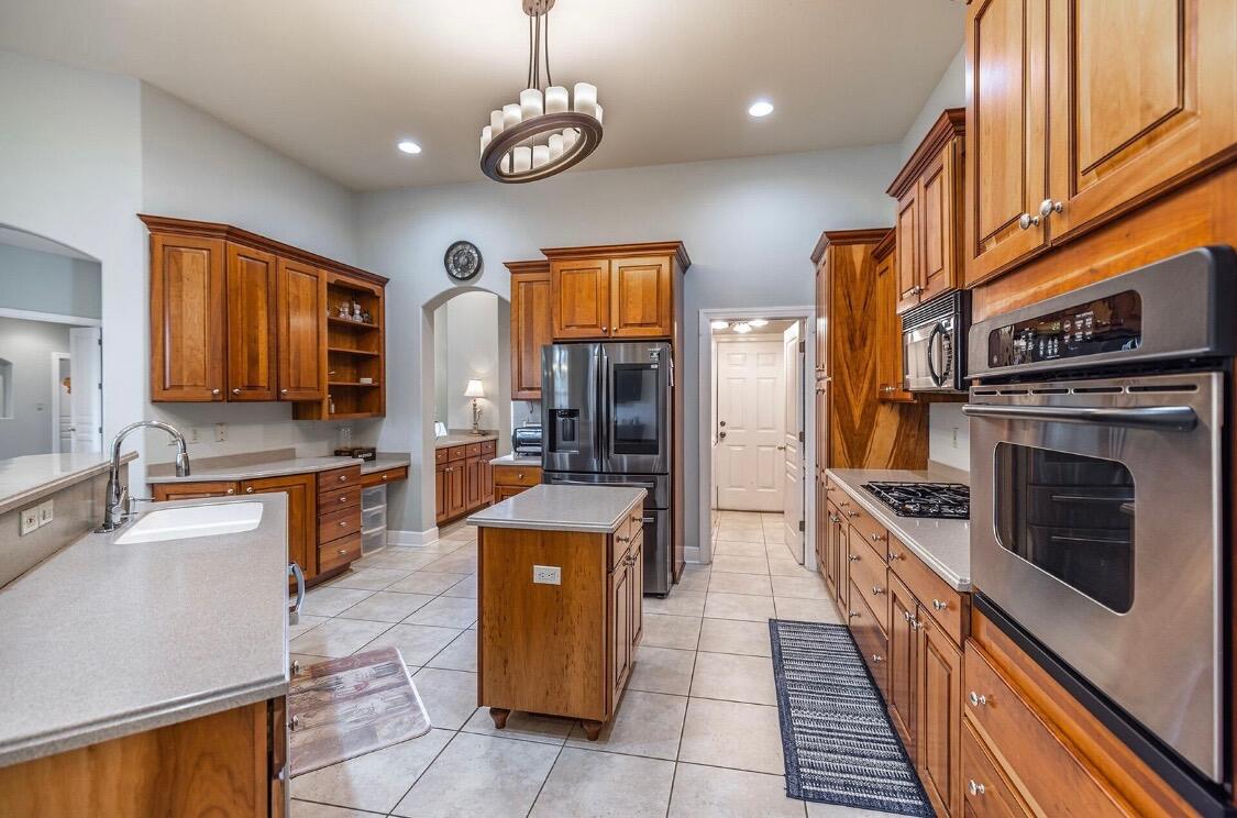 CHARDONNAY ESTATES - Residential Lease