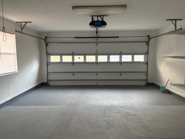 VALPARAISO PINECREST 6 - Residential Lease