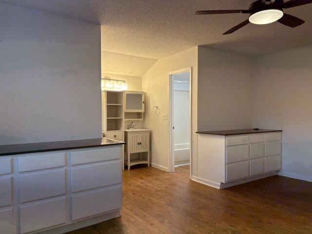 VALPARAISO PINECREST 6 - Residential Lease