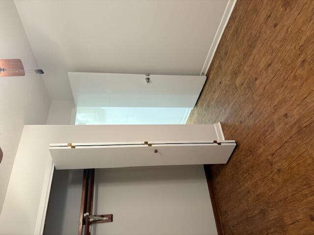 VALPARAISO PINECREST 6 - Residential Lease