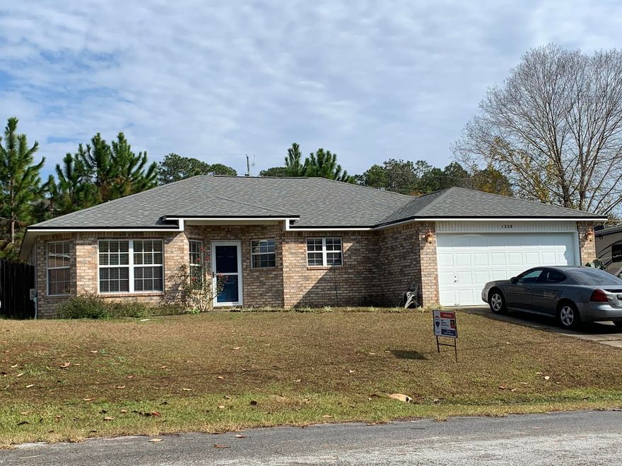 Cozy Home nestled on a quarter acre on the south side of town. Lots of room in this 3 bedroom 2 bath 1700 square foot home, Split bedroom design inside with large master bedroom and bathroom suite. The kitchen has an island and a eat in kitchen area as well as a dinning room. New roof was just installed last year, new flooring and the AC unit was replaced. The spacious back yard is completely fenced in.