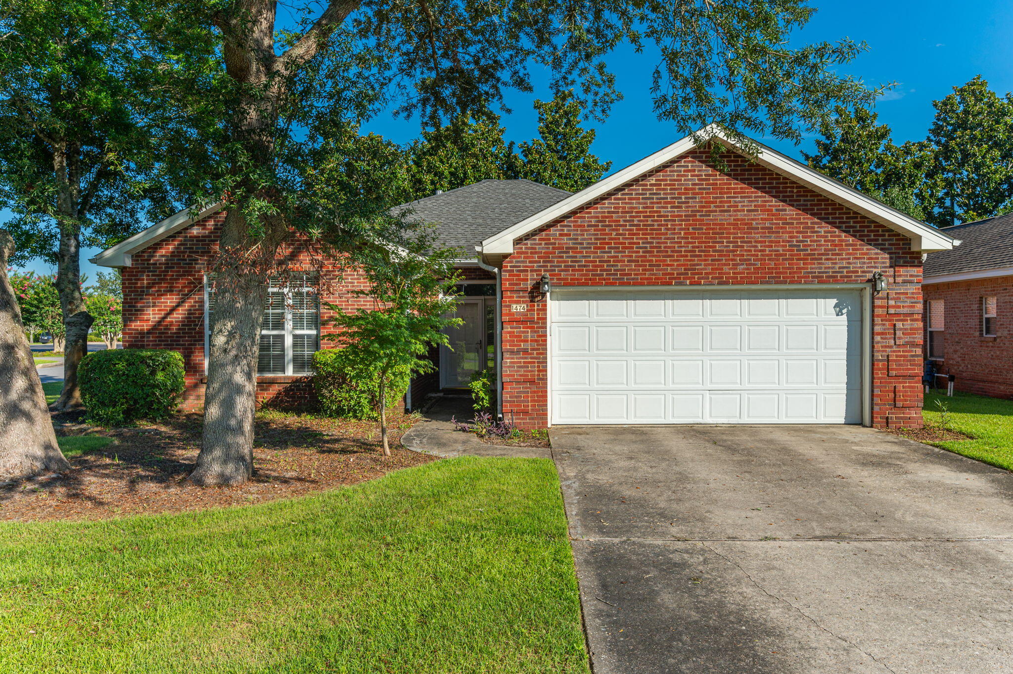 Welcome to this charming 3 bedroom, 2 bathroom home located in the desirable Bluewater Bay area of Niceville, FL. Situated on a corner lot, this house boasts vaulted ceilings and modern LVP flooring throughout. The kitchen features sleek stainless steel appliances and updated countertops, perfect for cooking and entertaining. Step outside to the fenced back yard, ideal for outdoor activities and privacy. Don't miss out on the opportunity to make this house your home! Contact us today for your showing!!