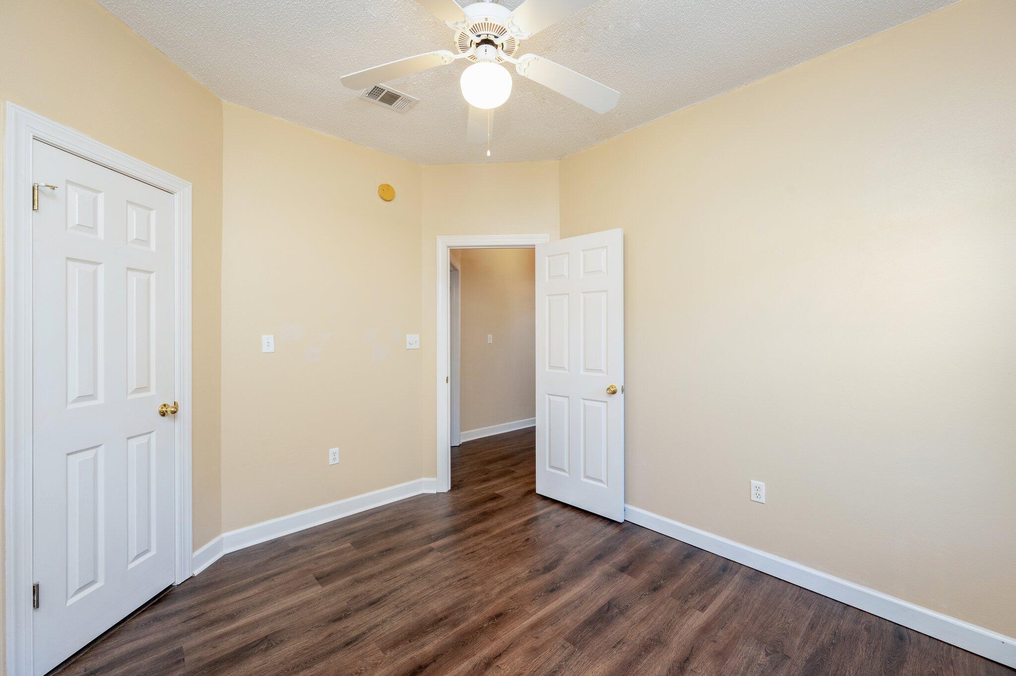 CROSSINGS AT BLUEWATER BAY - Residential Lease