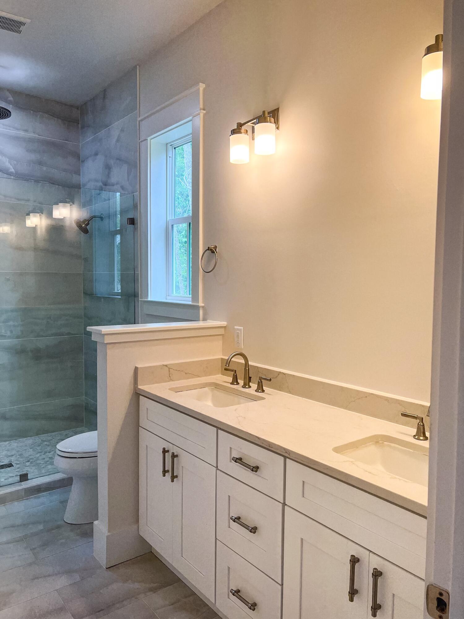 MAGNOLIA BEACH - Residential