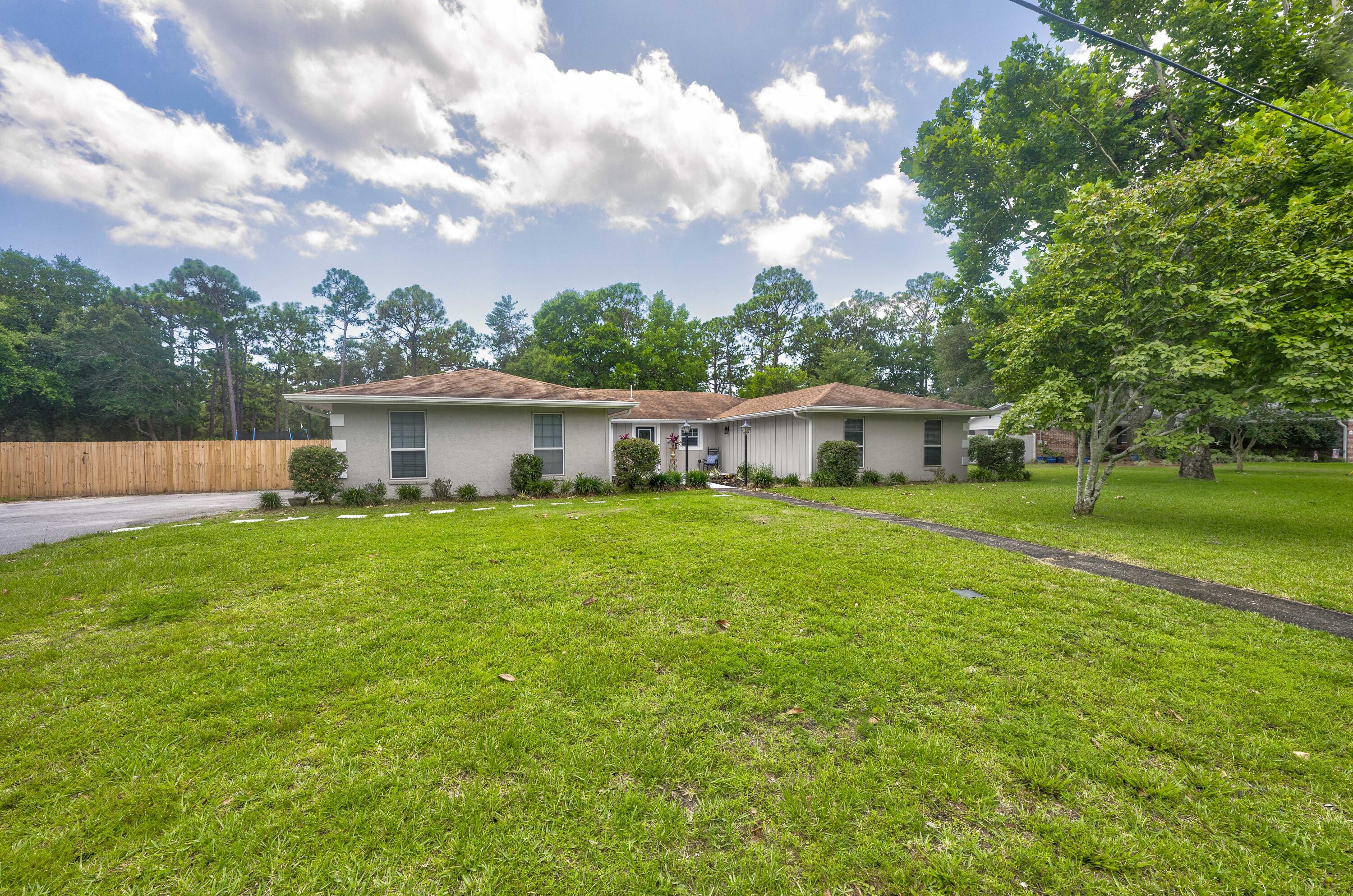 LONGWOOD - Residential