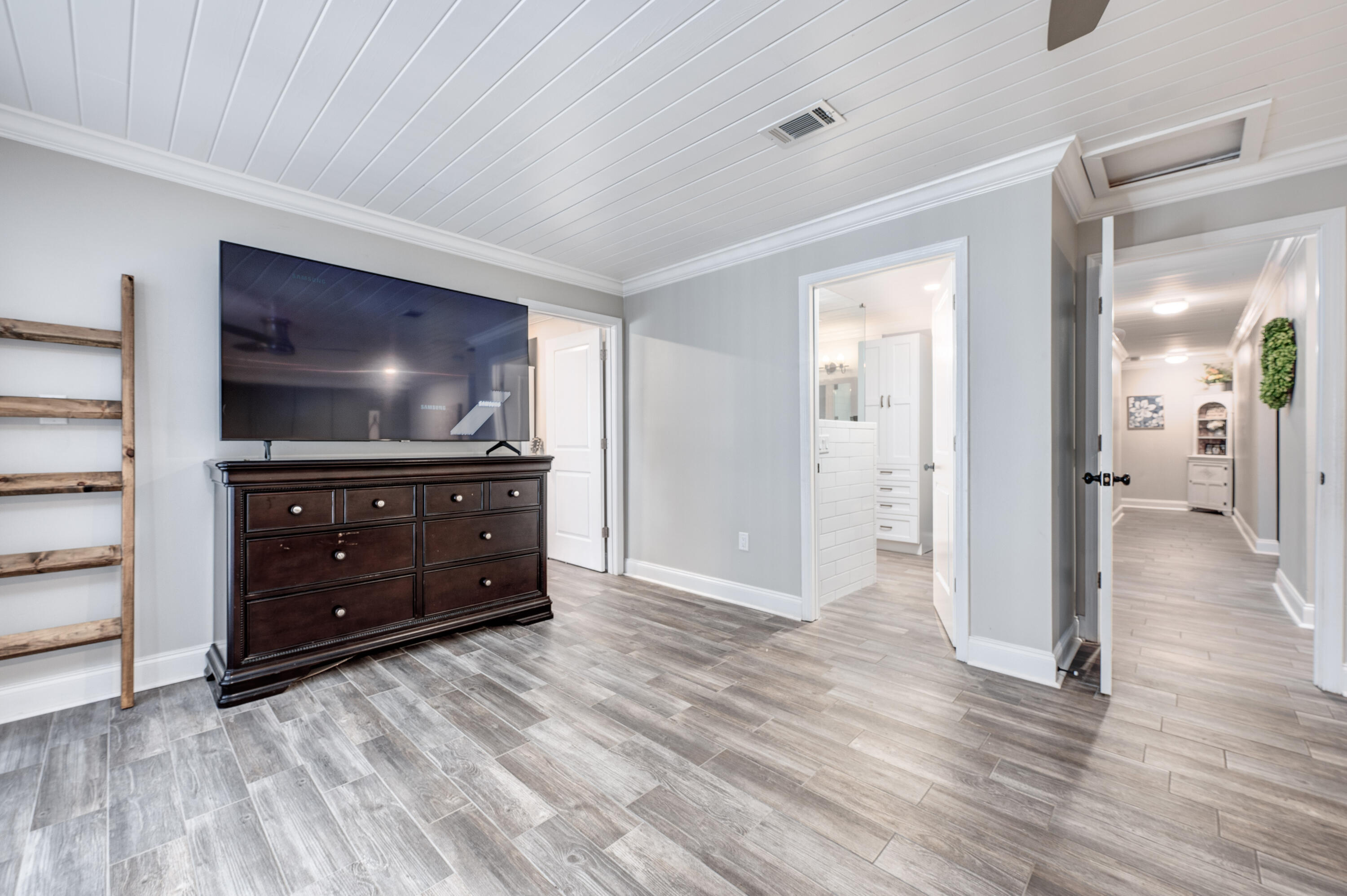 LONGWOOD - Residential