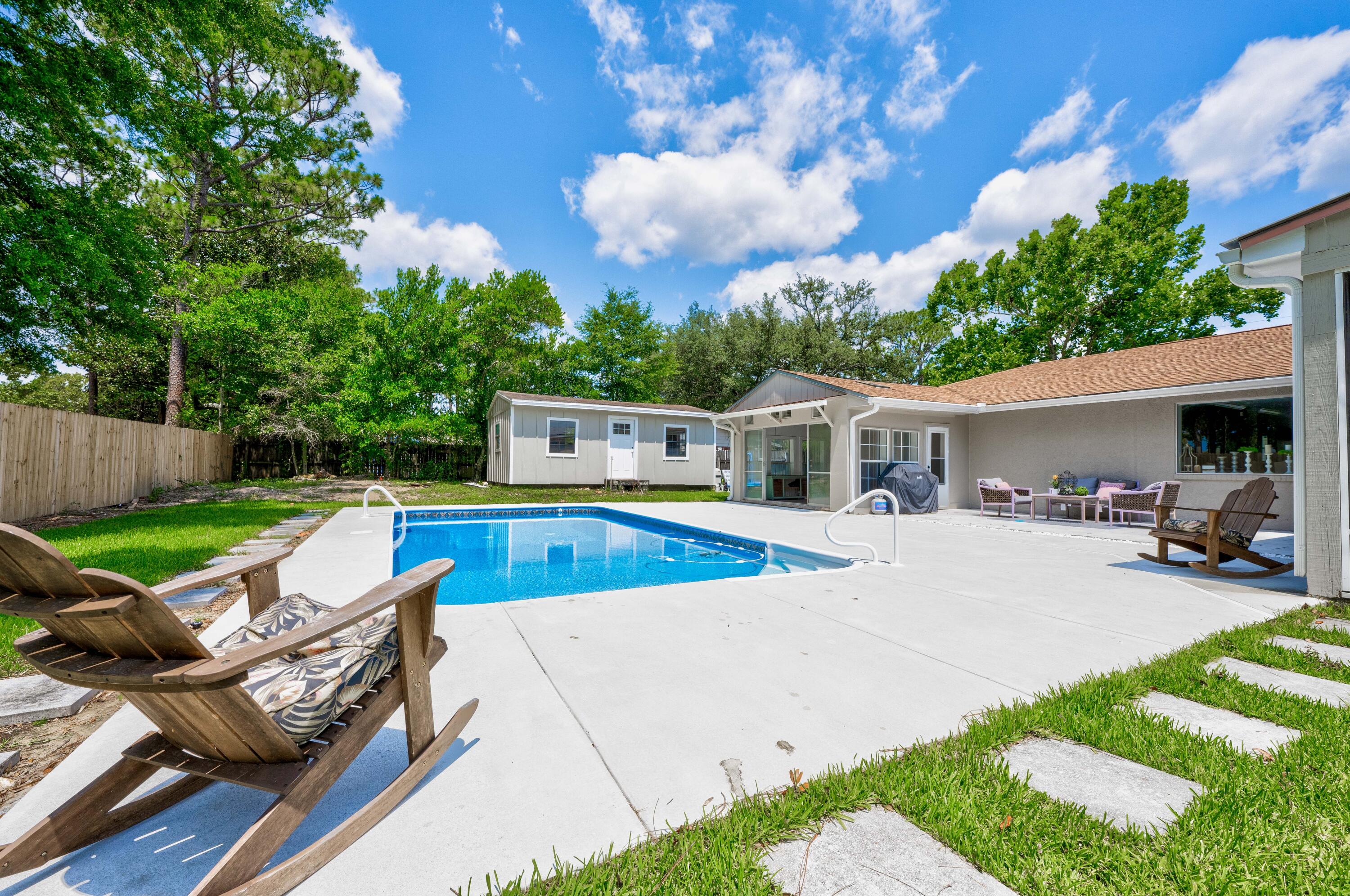 LONGWOOD - Residential