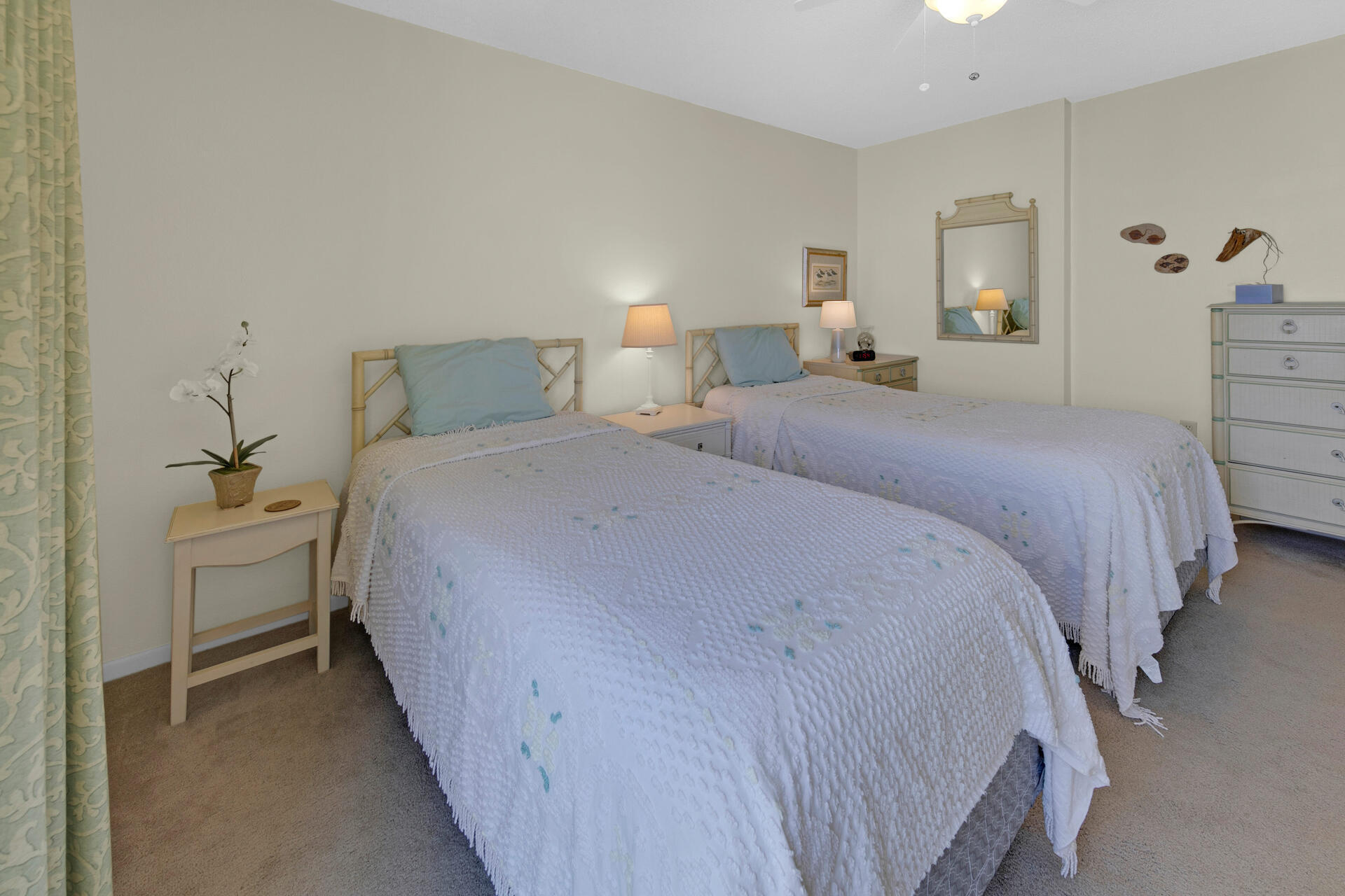 SHORELINE TOWERS 3 - Residential