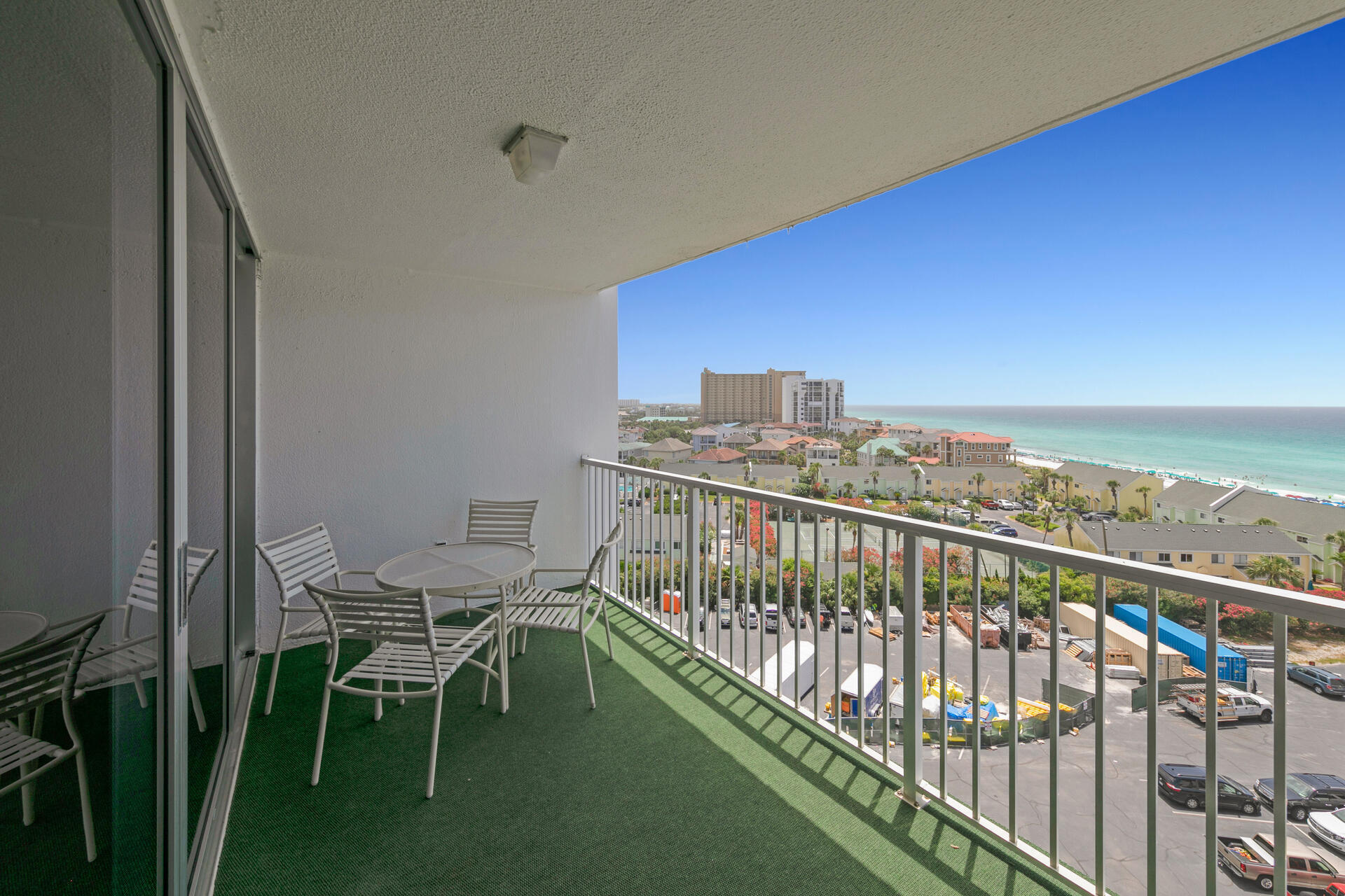 SHORELINE TOWERS 3 - Residential