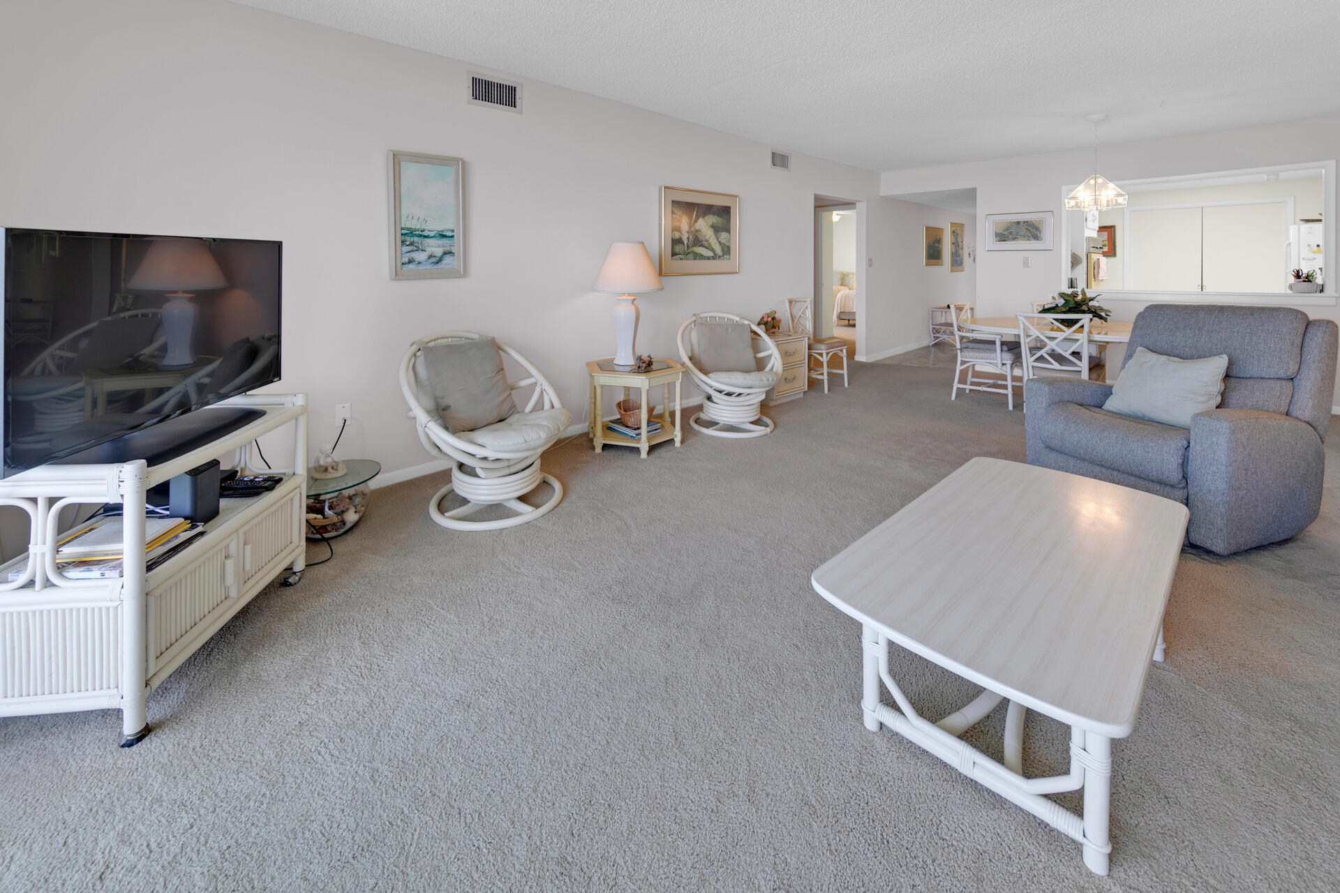 SHORELINE TOWERS 3 - Residential