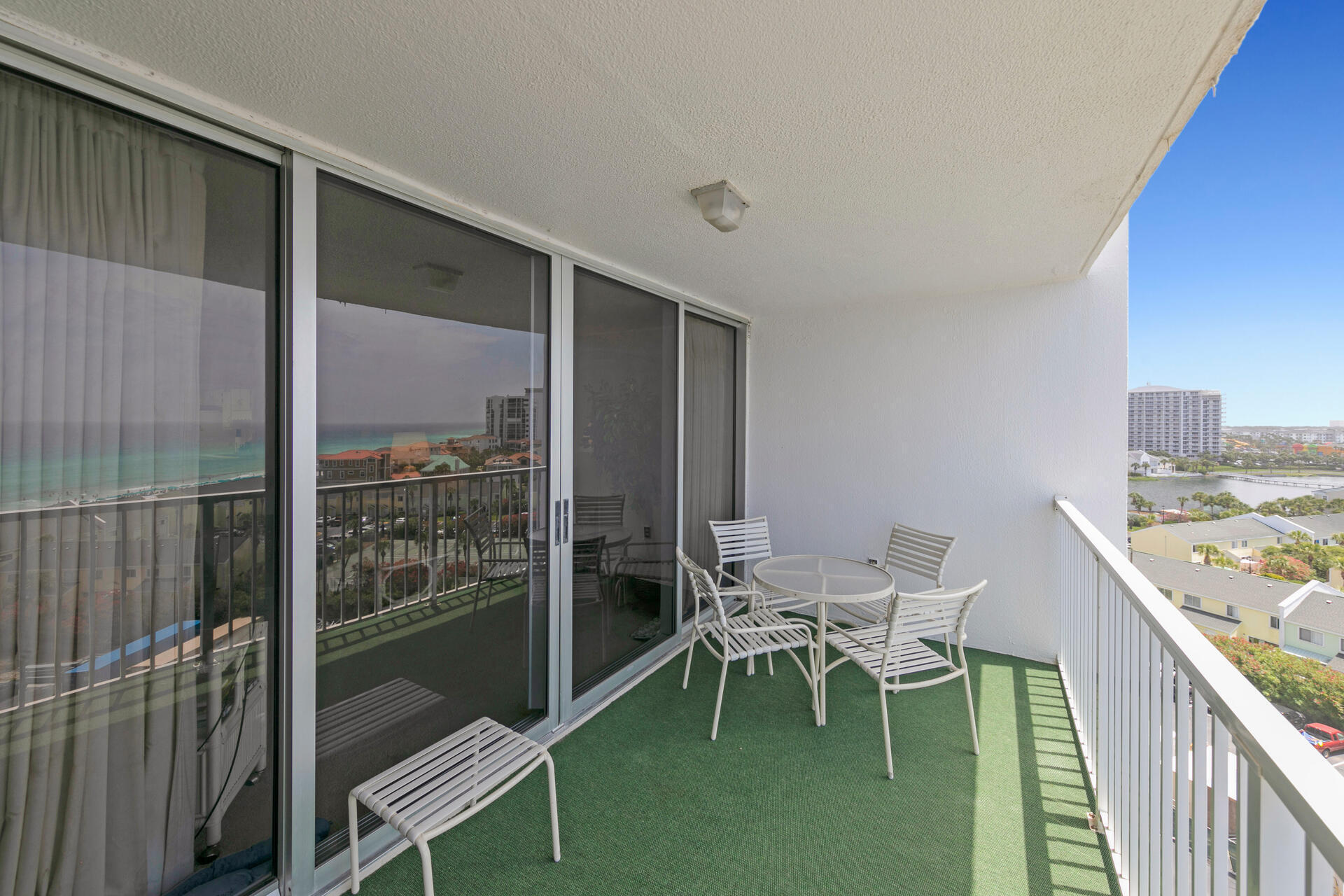 SHORELINE TOWERS 3 - Residential