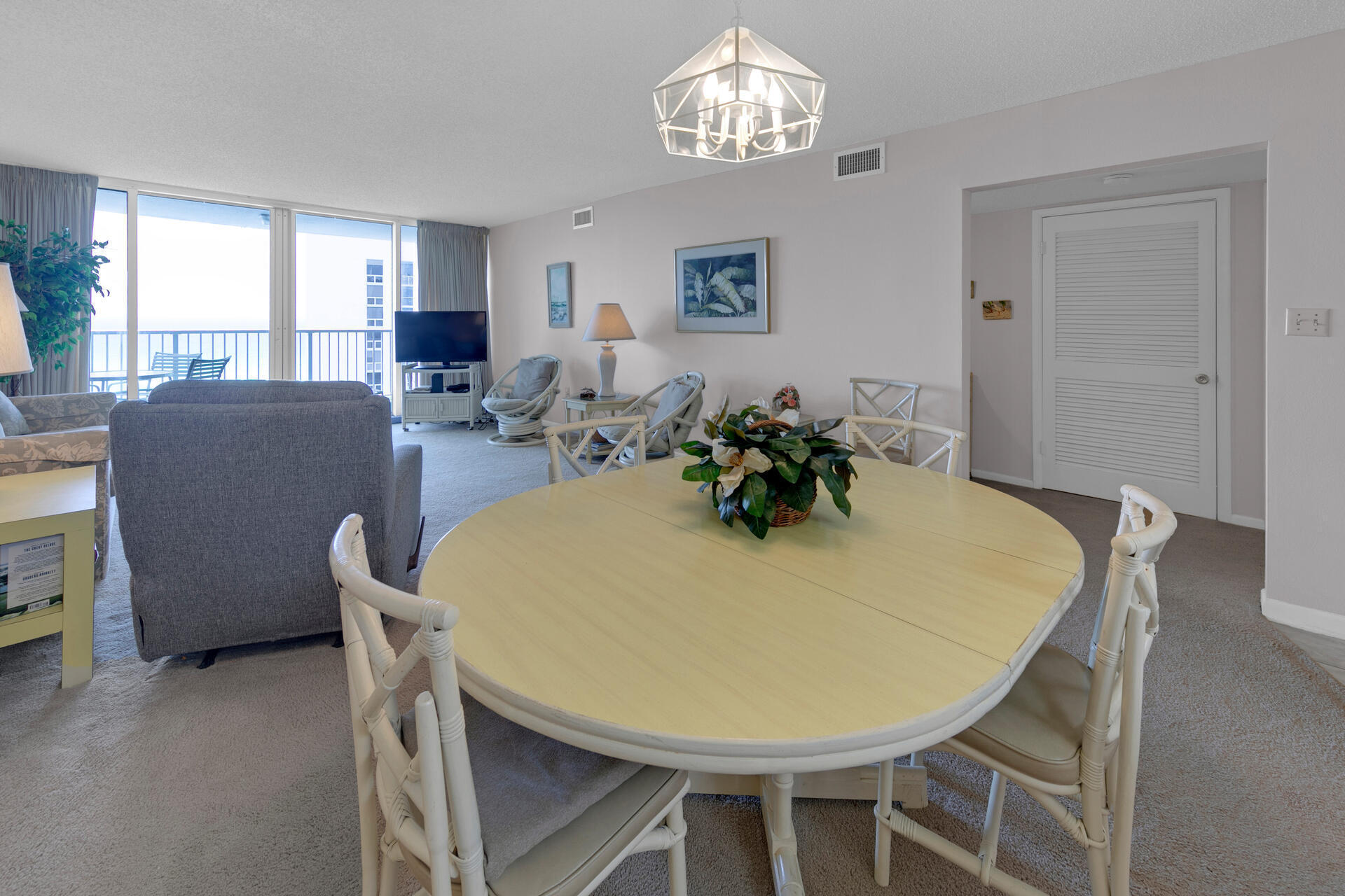 SHORELINE TOWERS 3 - Residential