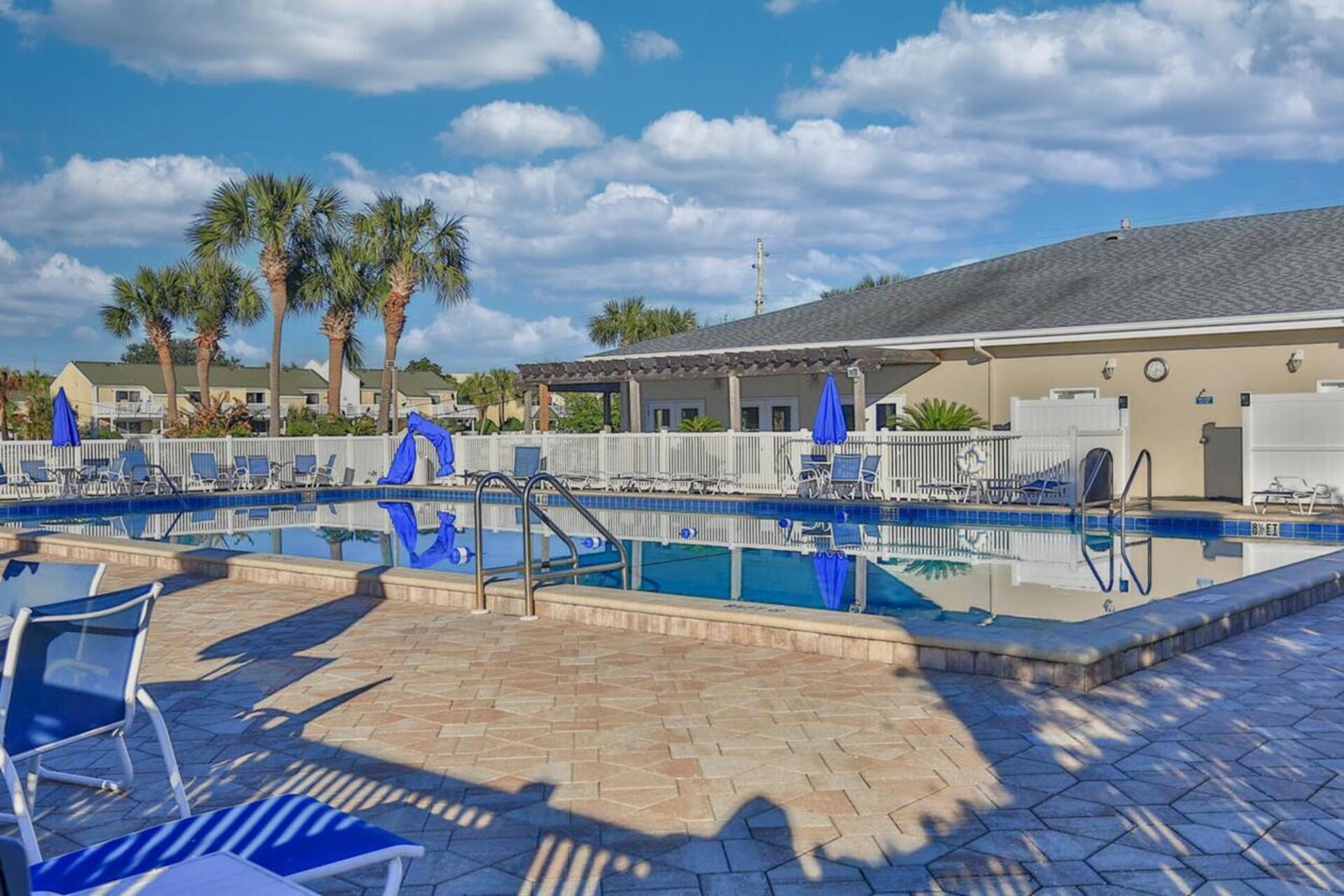 SHORELINE TOWERS 3 - Residential