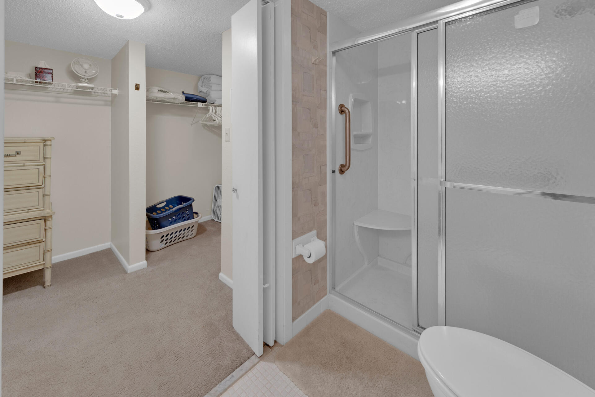 SHORELINE TOWERS 3 - Residential