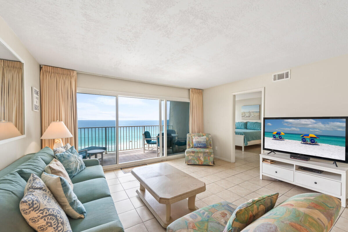 BEACH HOUSE CONDO PH 1 - Residential